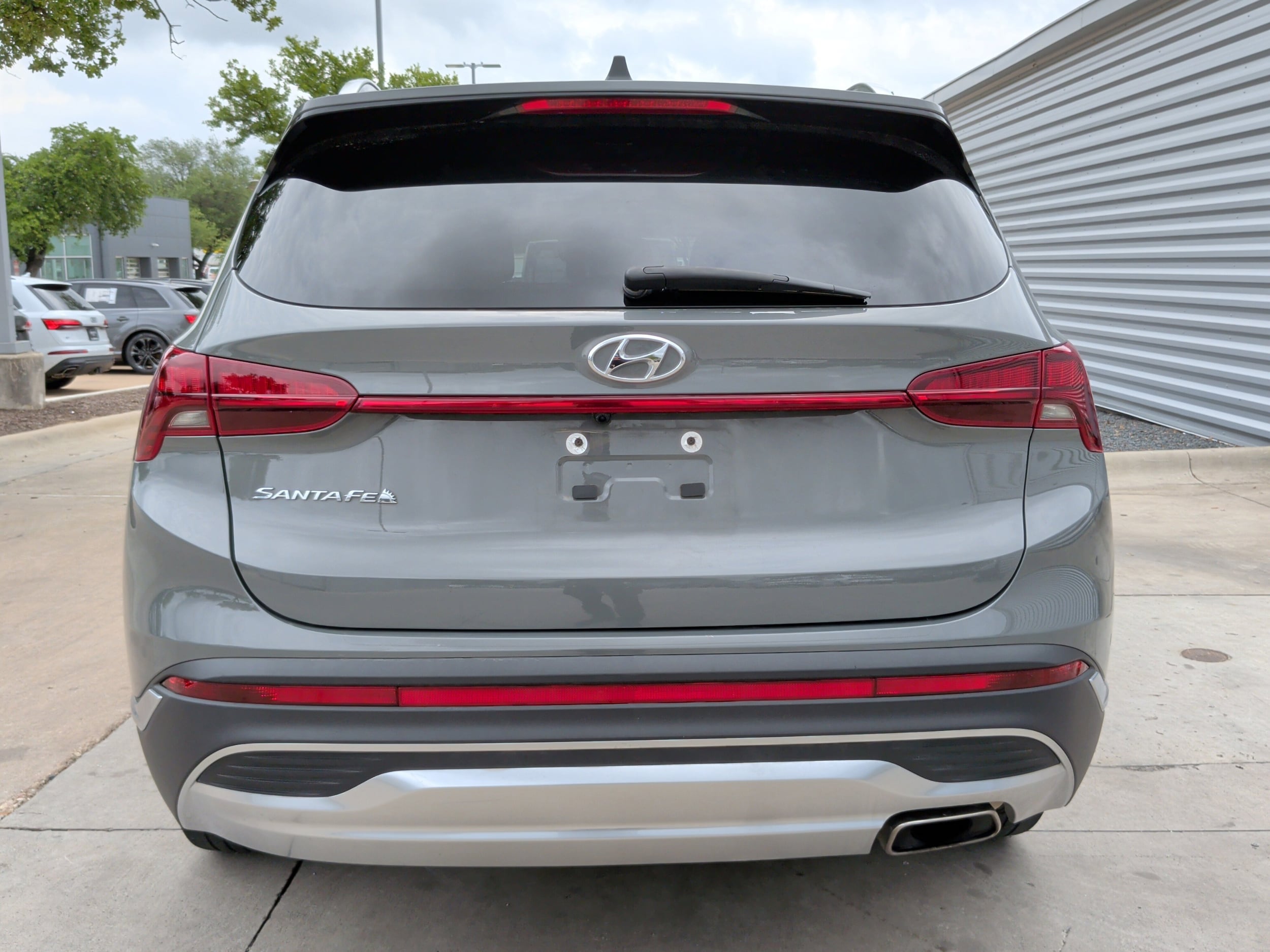 2022 Hyundai Santa Fe SEL photo 3