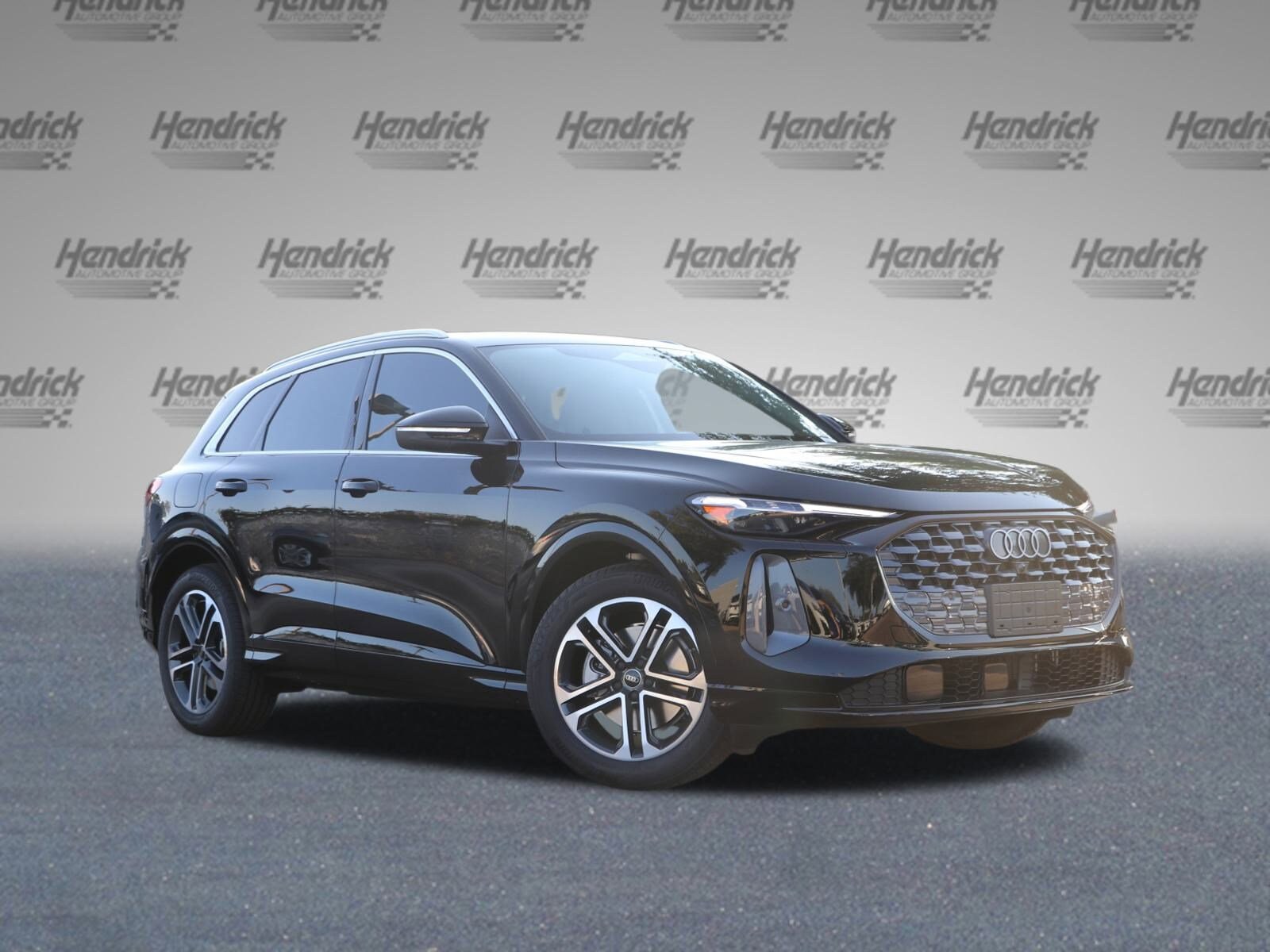 2025 Audi Q5 2.0T Premium Plus photo 2