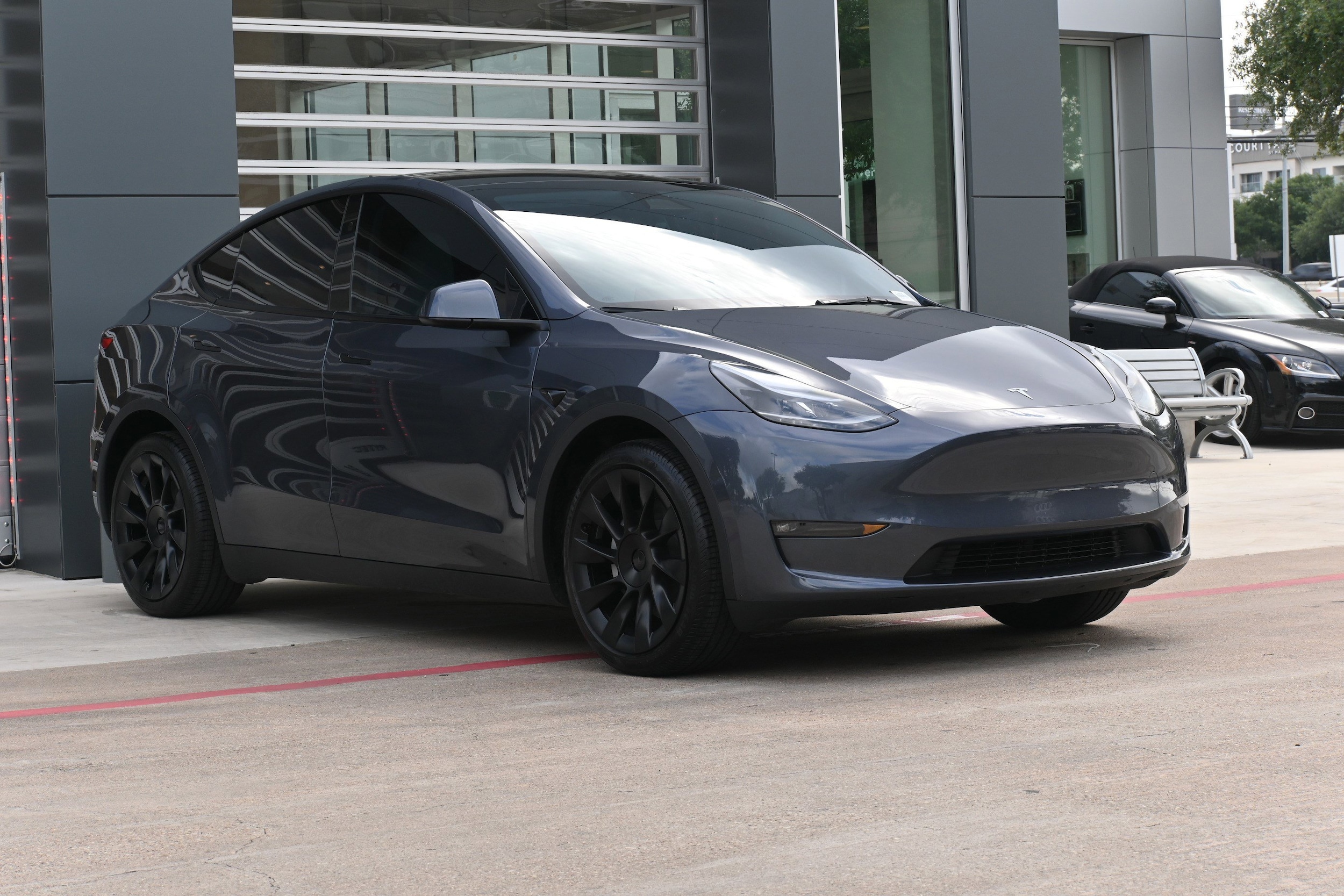 Used 2023 Tesla Model Y Long Range with VIN 7SAYGDEE8PF910410 for sale in Austin, TX