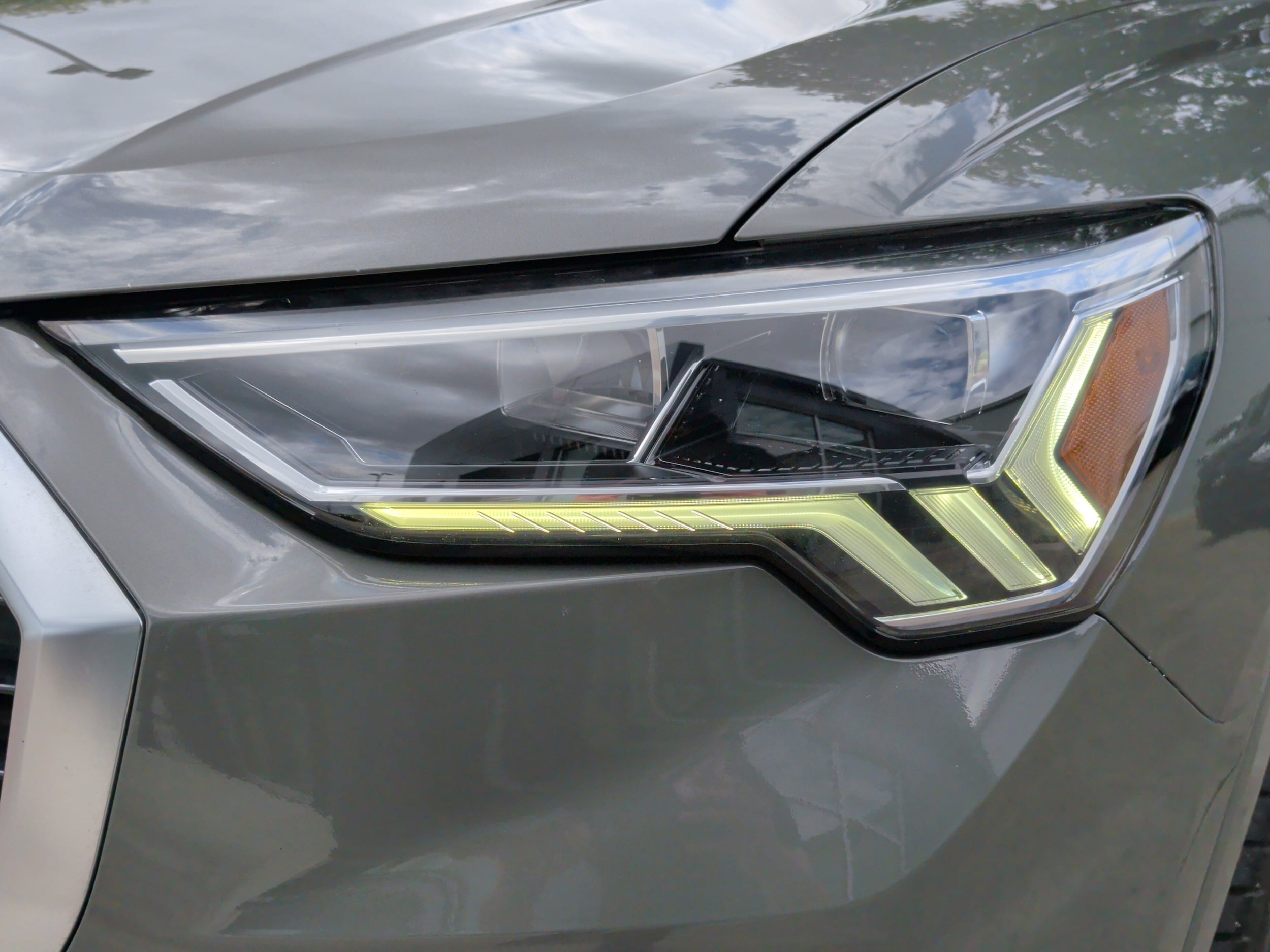 2020 Audi Q3 S line Premium Plus photo 5