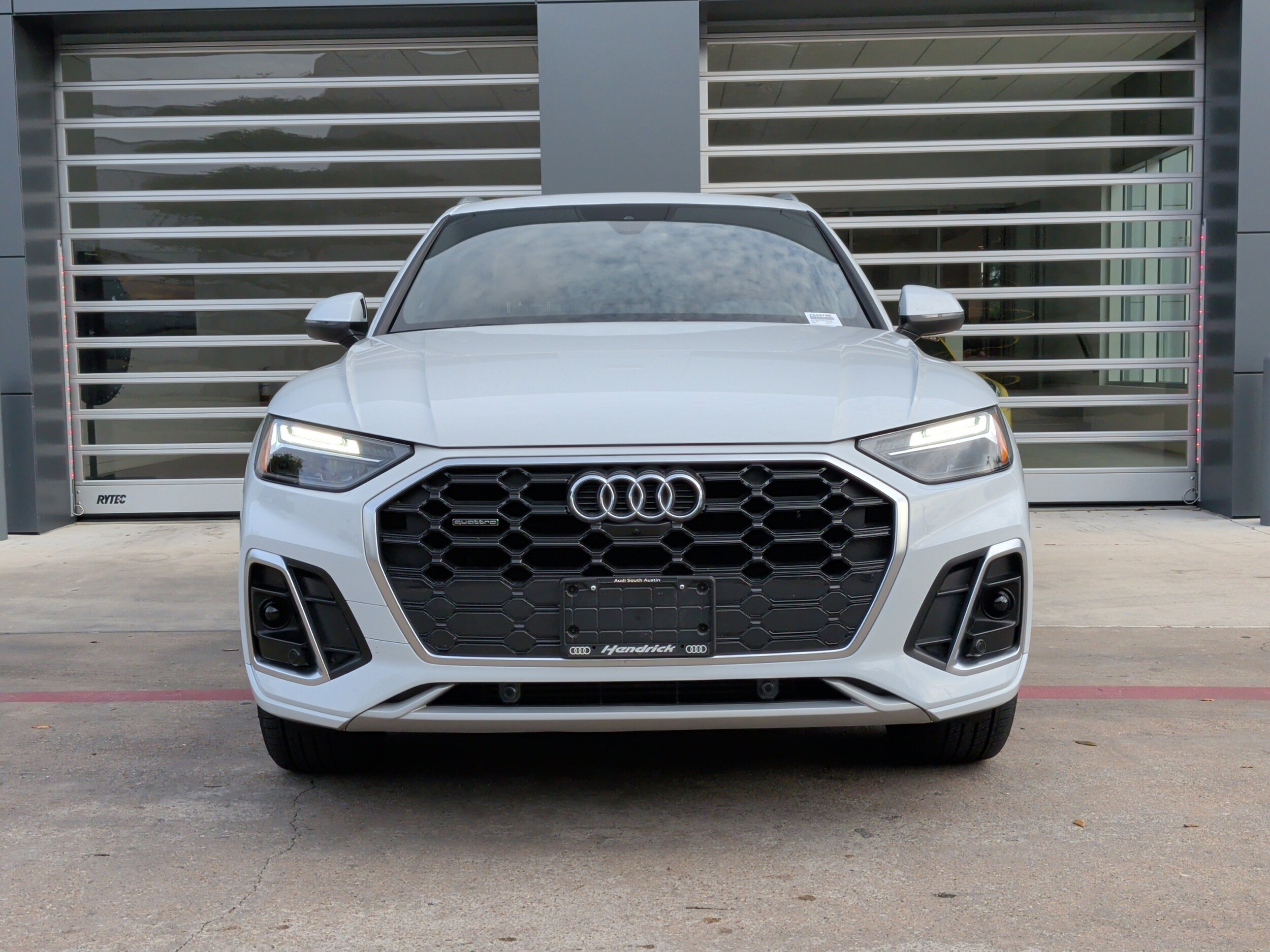 2025 Audi Q5 S line Premium Plus photo 3