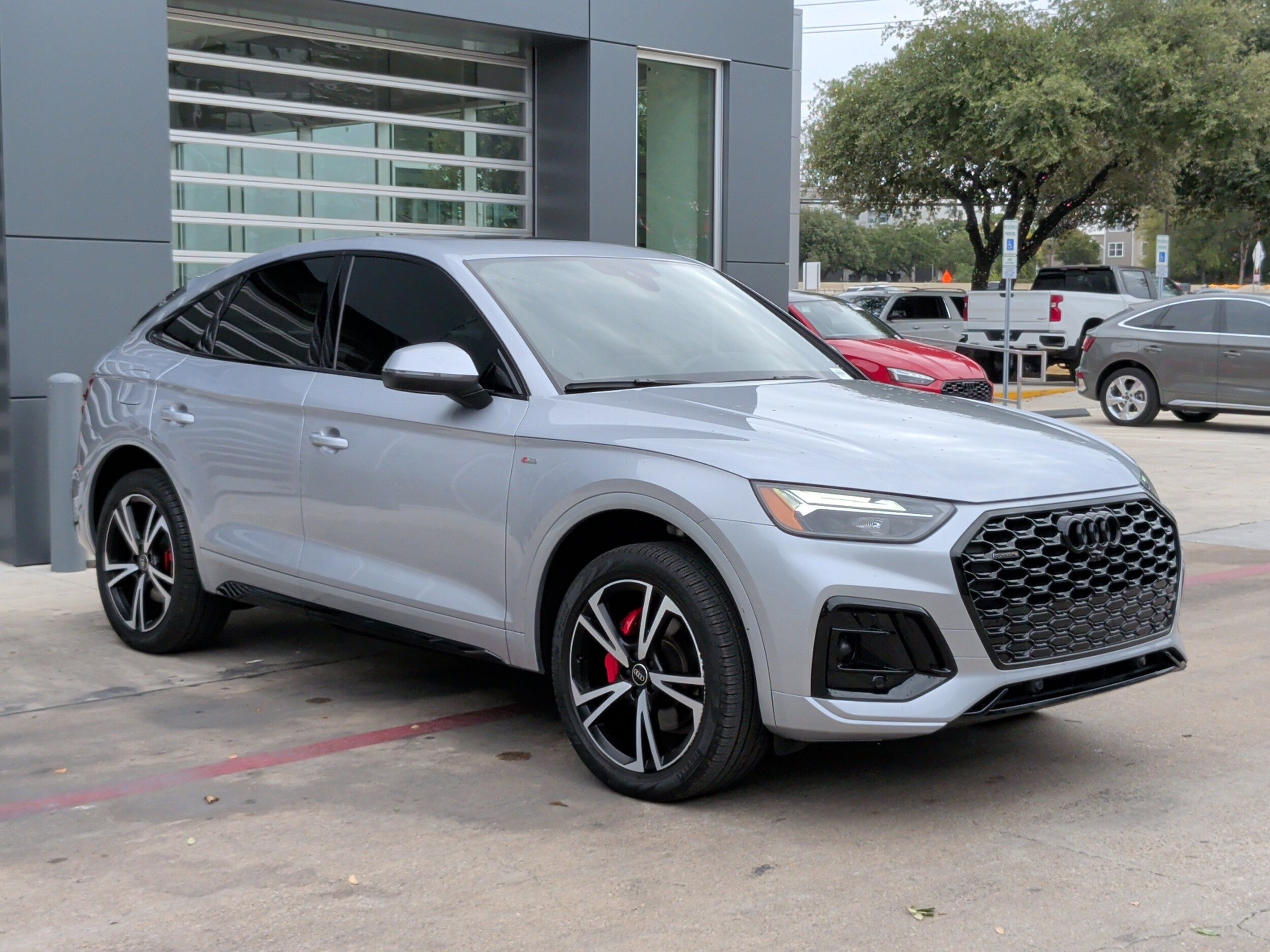 2025 Audi Q5 Sportback S line Premium Plus photo 2