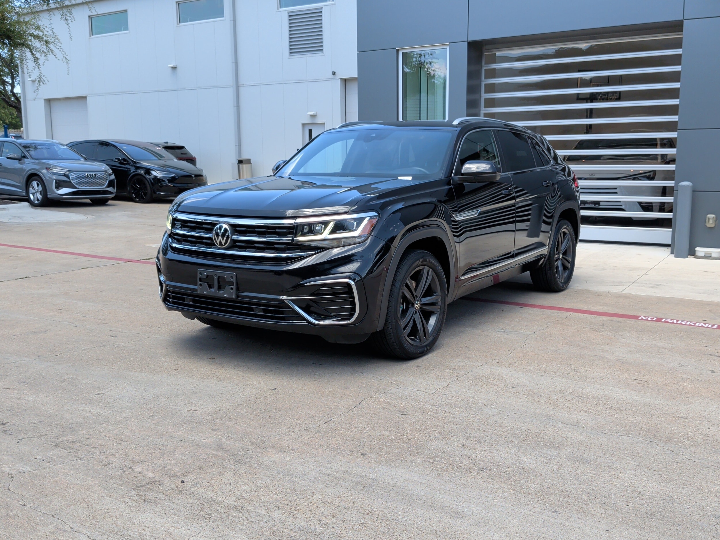 2022 Volkswagen Atlas Cross Sport 2.0T SEL R-Line 4MOTION