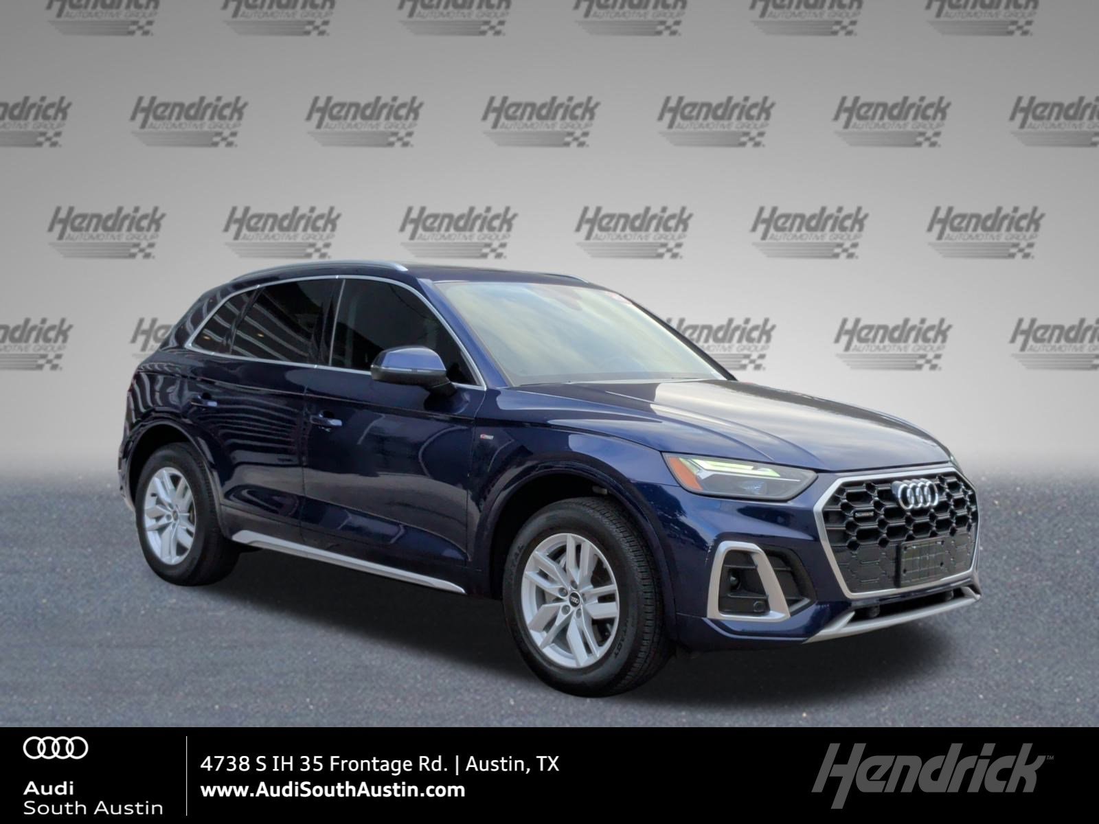 2022 Audi Q5 Premium's photo