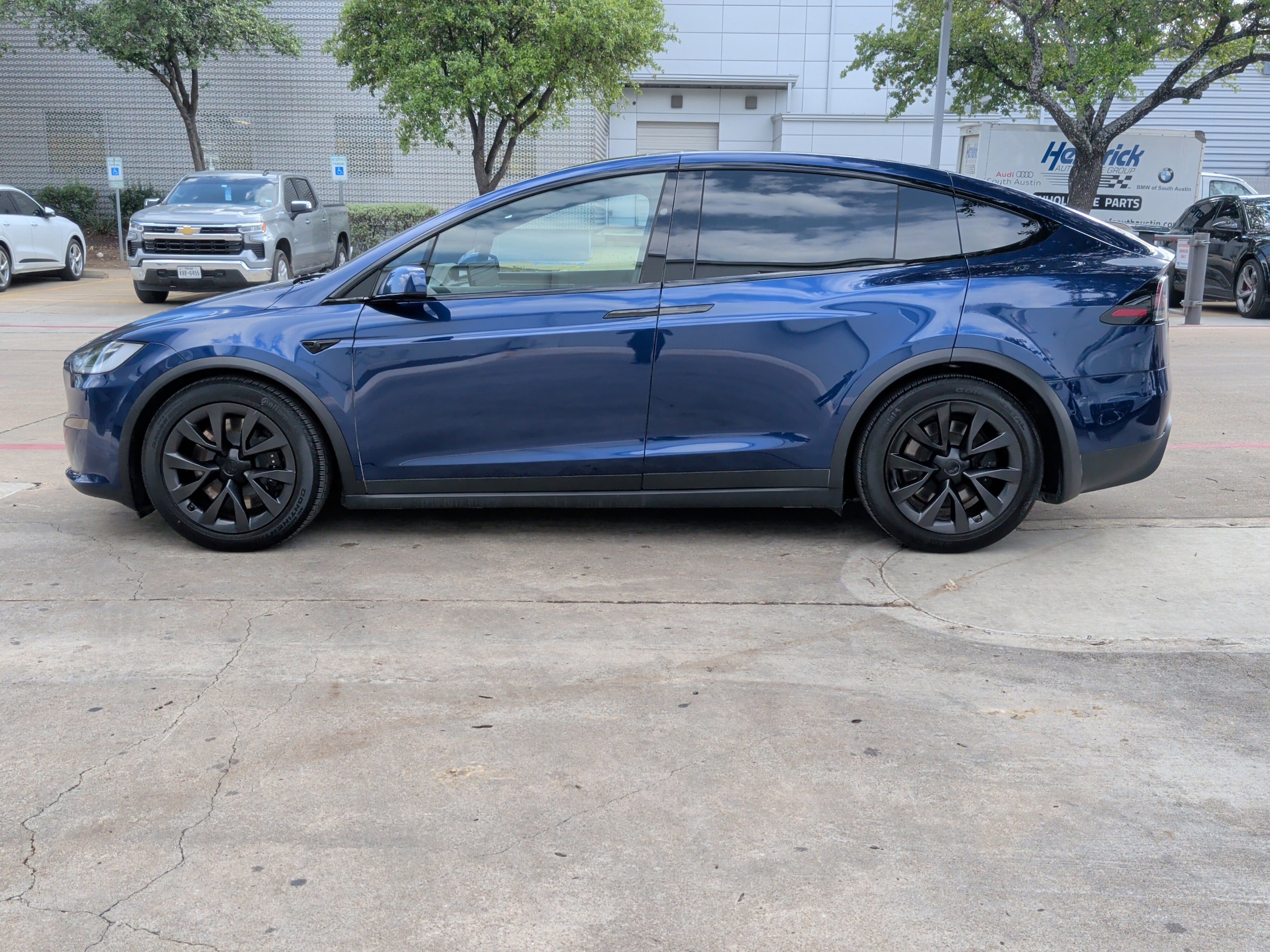 2023 Tesla Model X photo 5