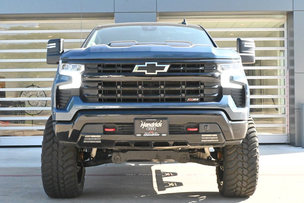 Used 2024 Chevrolet Silverado 1500 LT Trail Boss 4WD Crew Cab Pickup