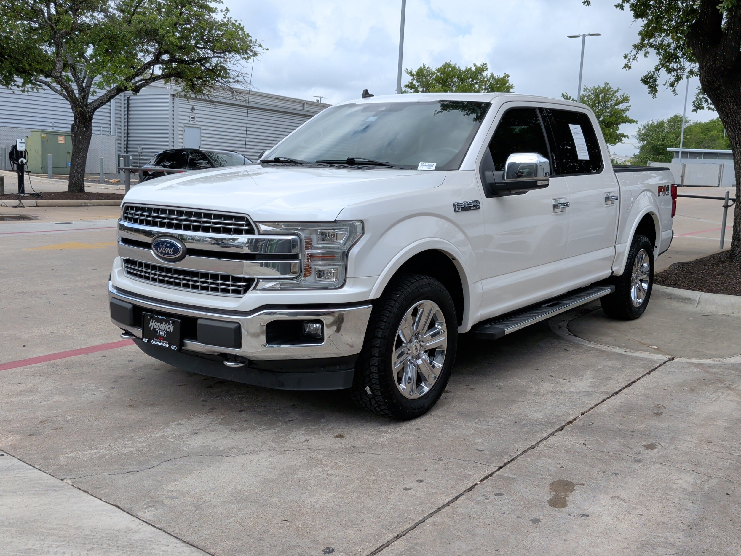 2019 Ford F-150 LARIAT photo 4