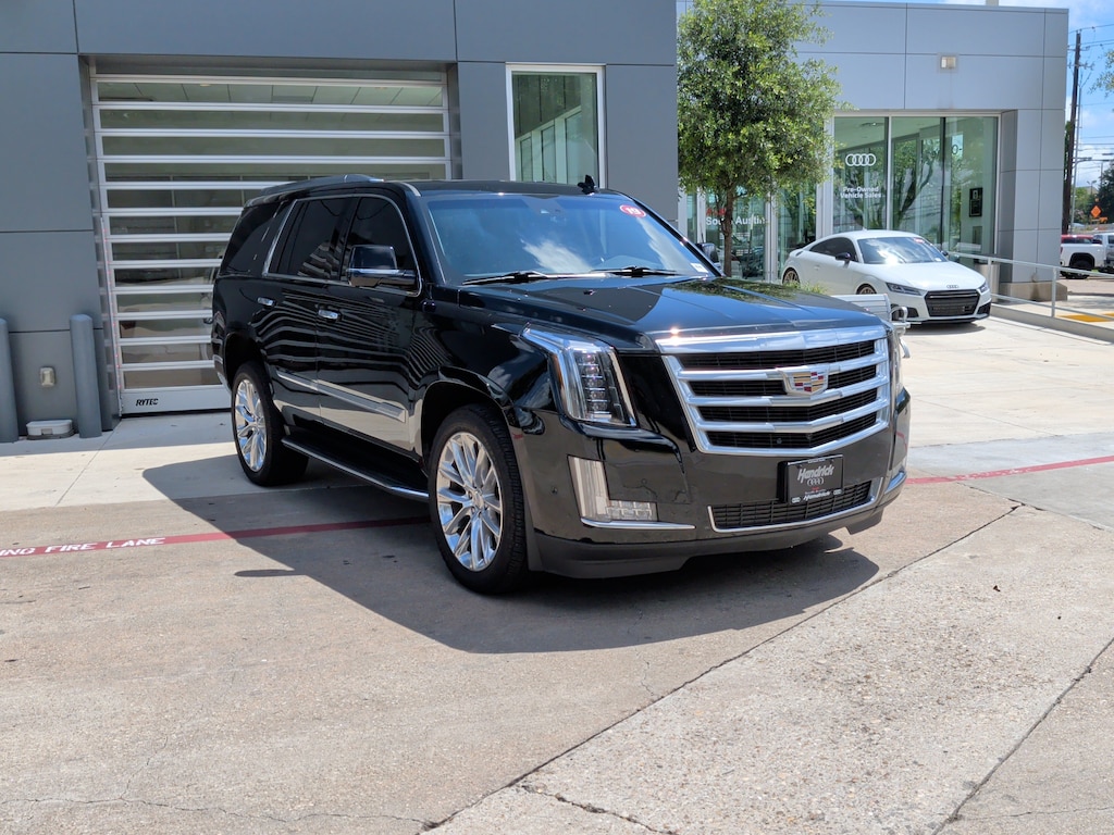 Used 2019 CADILLAC Escalade Luxury SUV