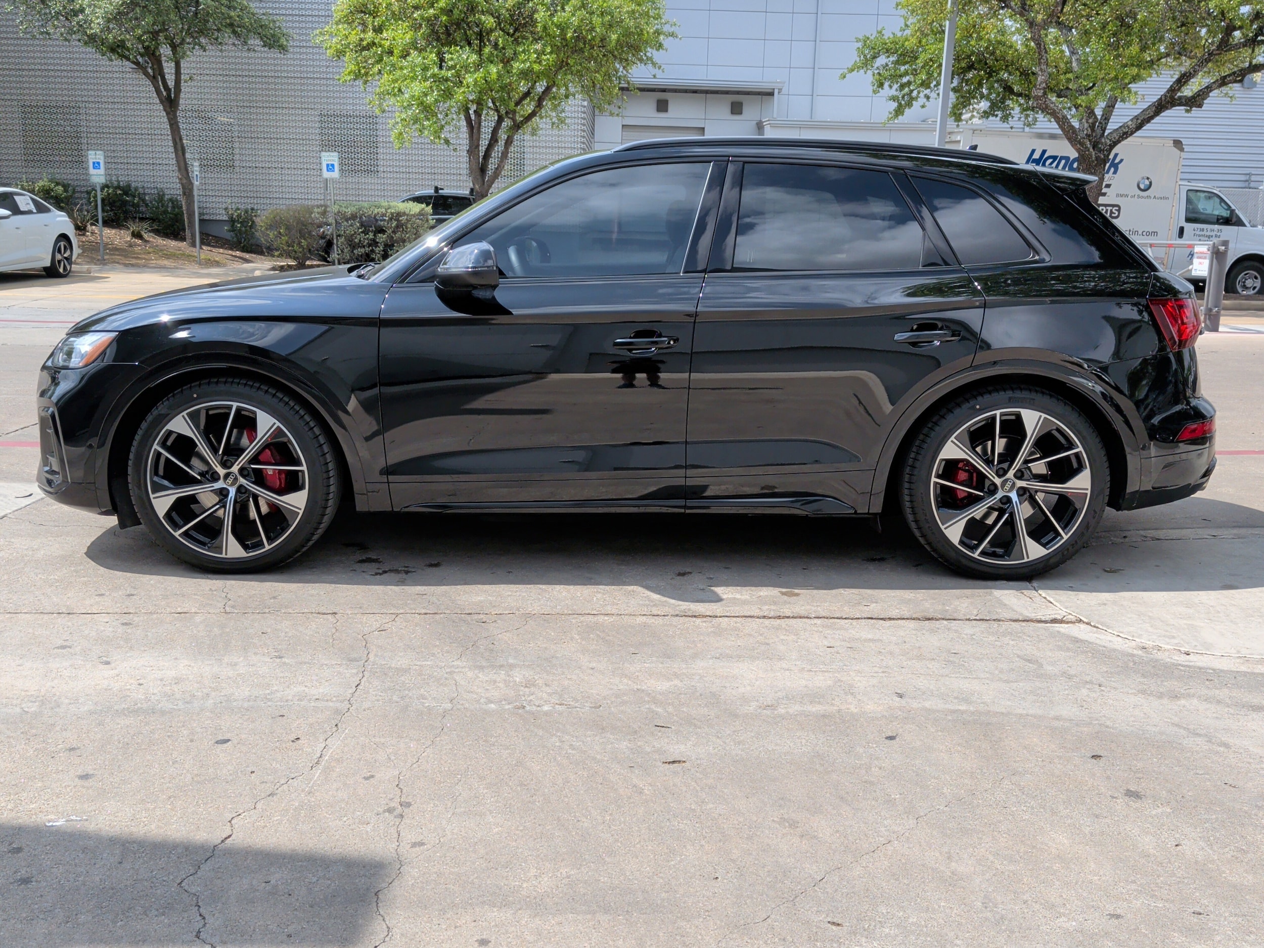 2024 Audi SQ5 Prestige photo 6