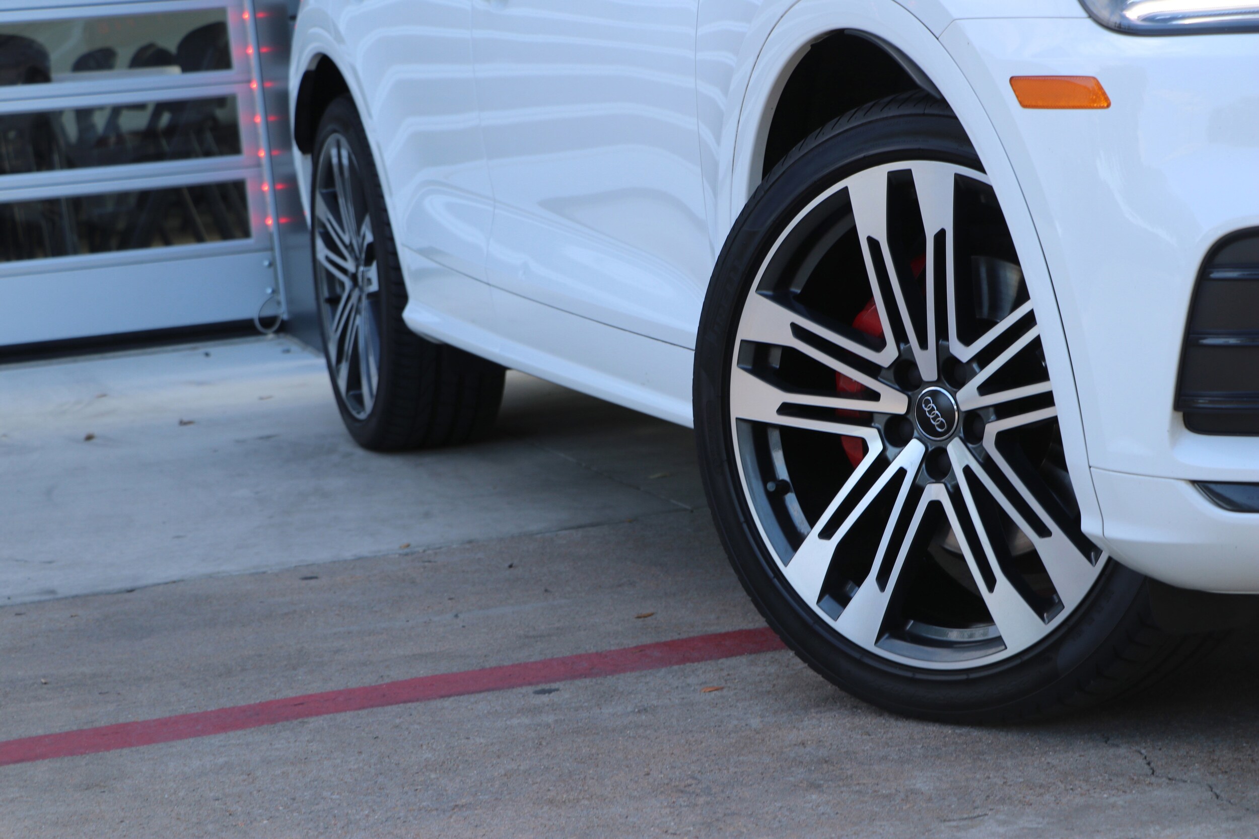 2020 Audi SQ5 Premium Plus photo 3