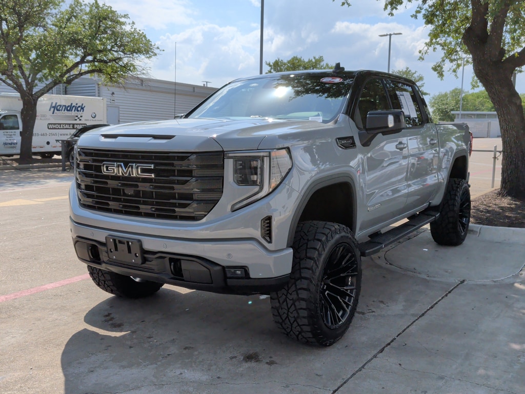 Used 2024 GMC Sierra 1500 Elevation 4WD Crew Cab Pickup
