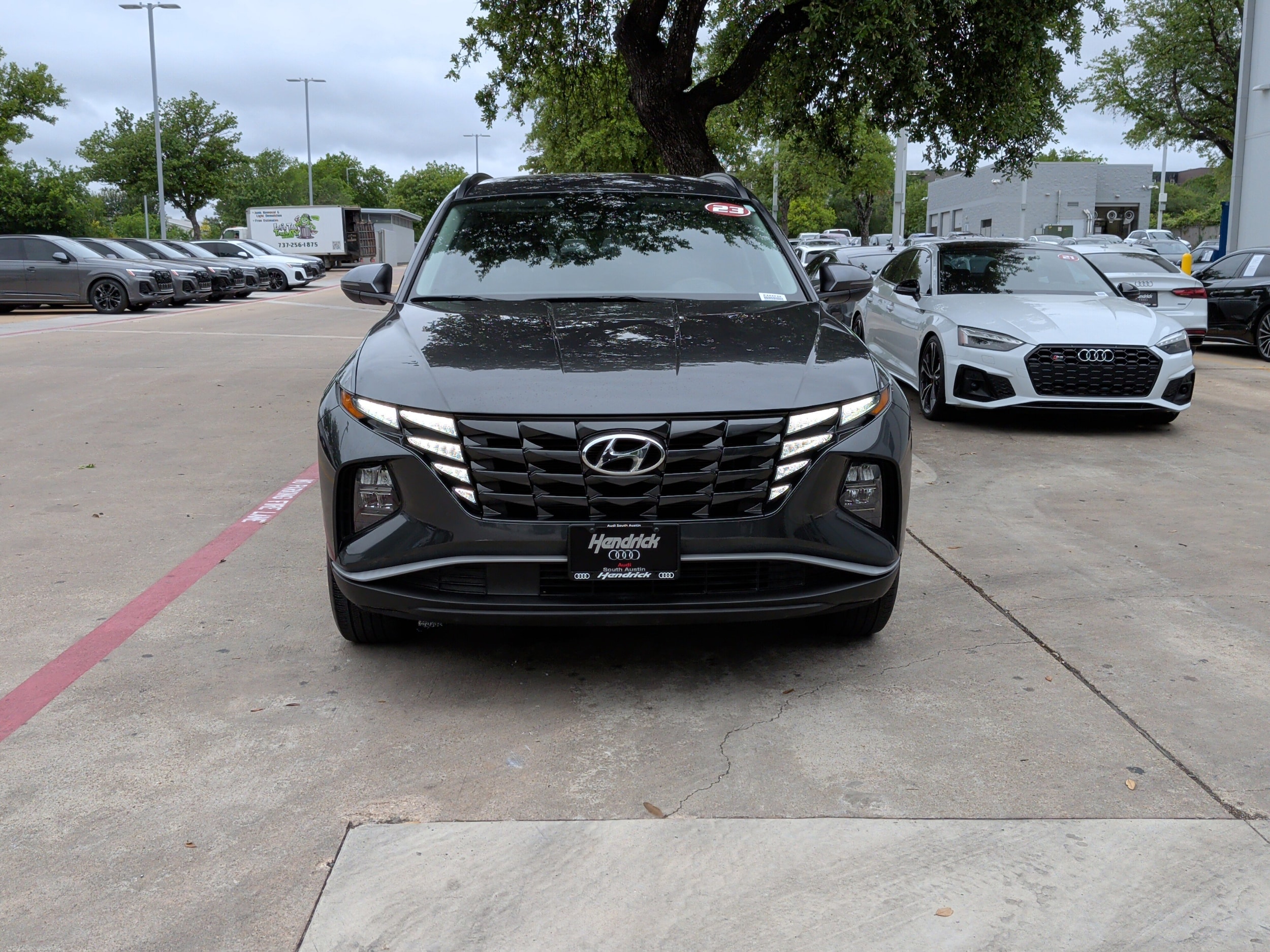 2023 Hyundai Tucson SEL photo 2