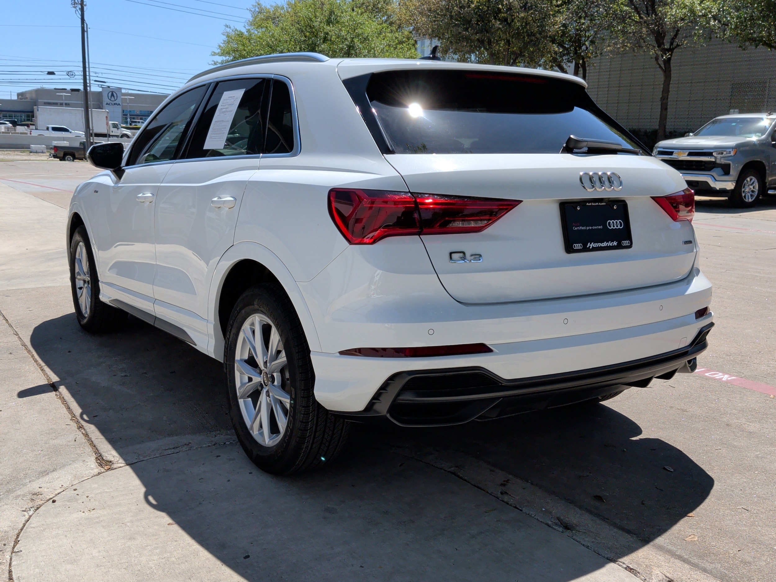 2022 Audi Q3 S line Premium photo 3