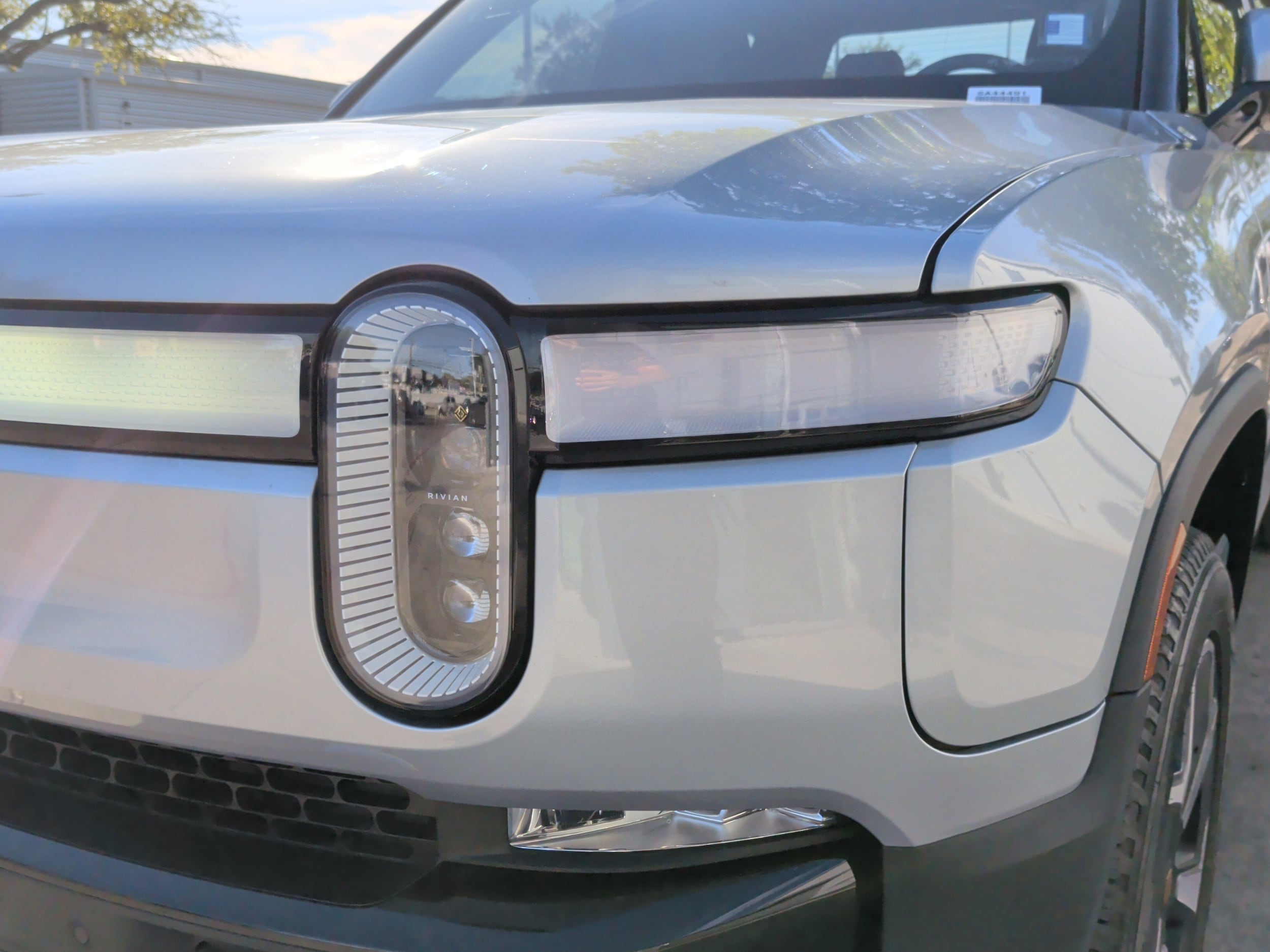 2024 Rivian R1T Adventure Dual-Motor Large Pack photo 4