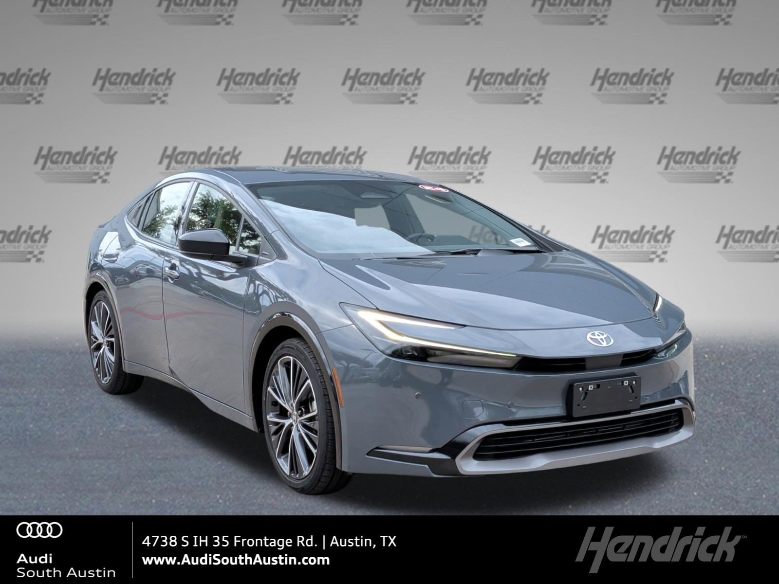 2024 Toyota Prius XLE FWD's photo