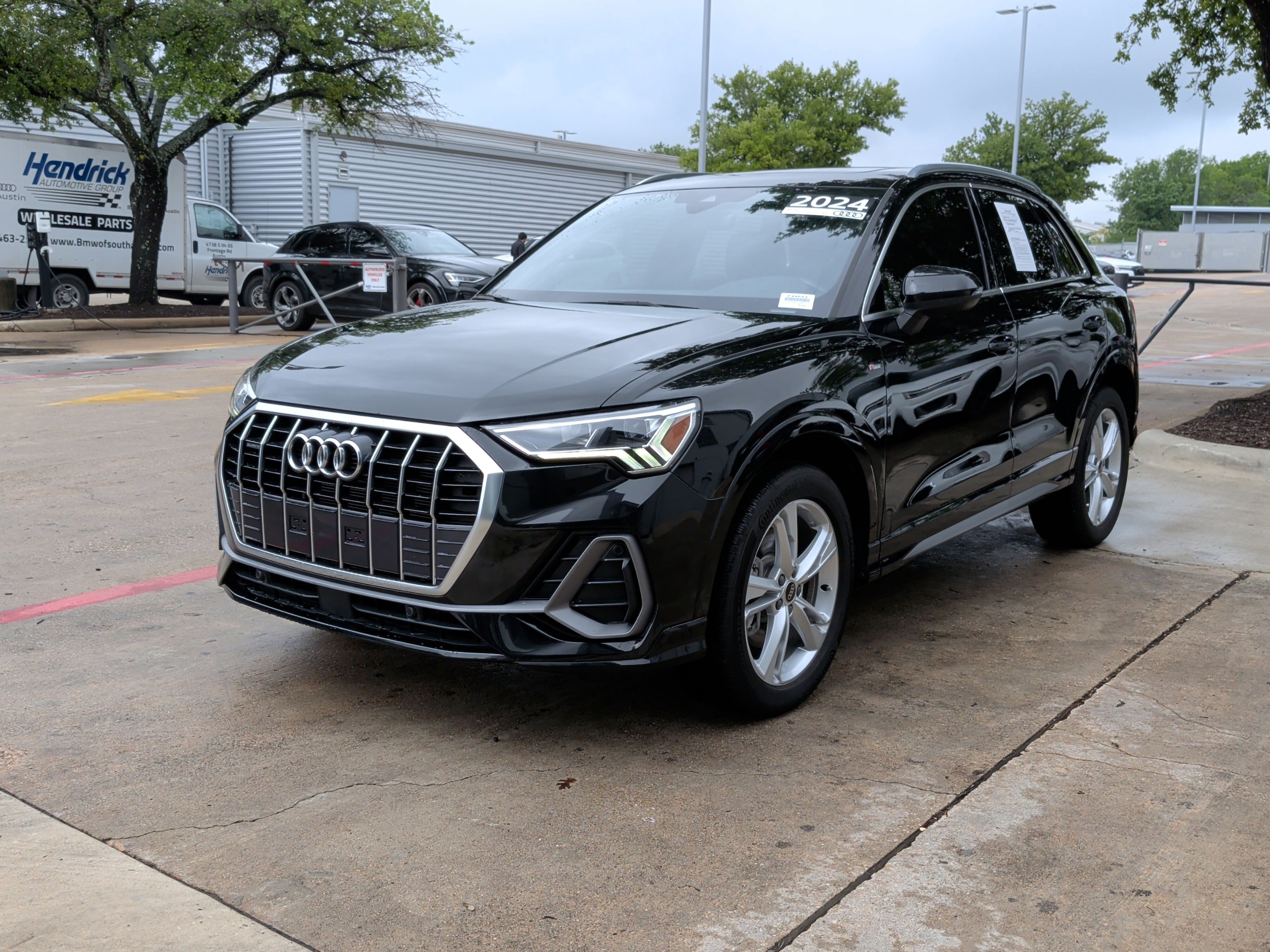 2024 Audi Q3 S line Premium photo 5