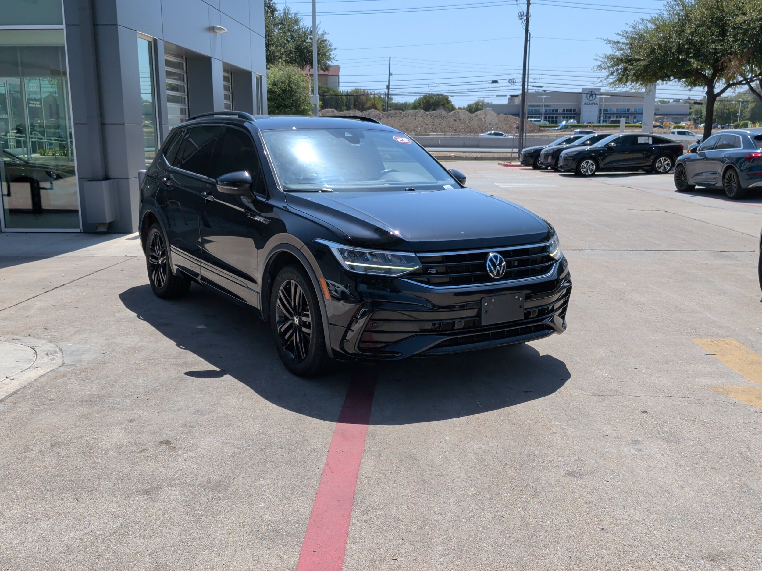 2022 Volkswagen Tiguan SE R-Line Black