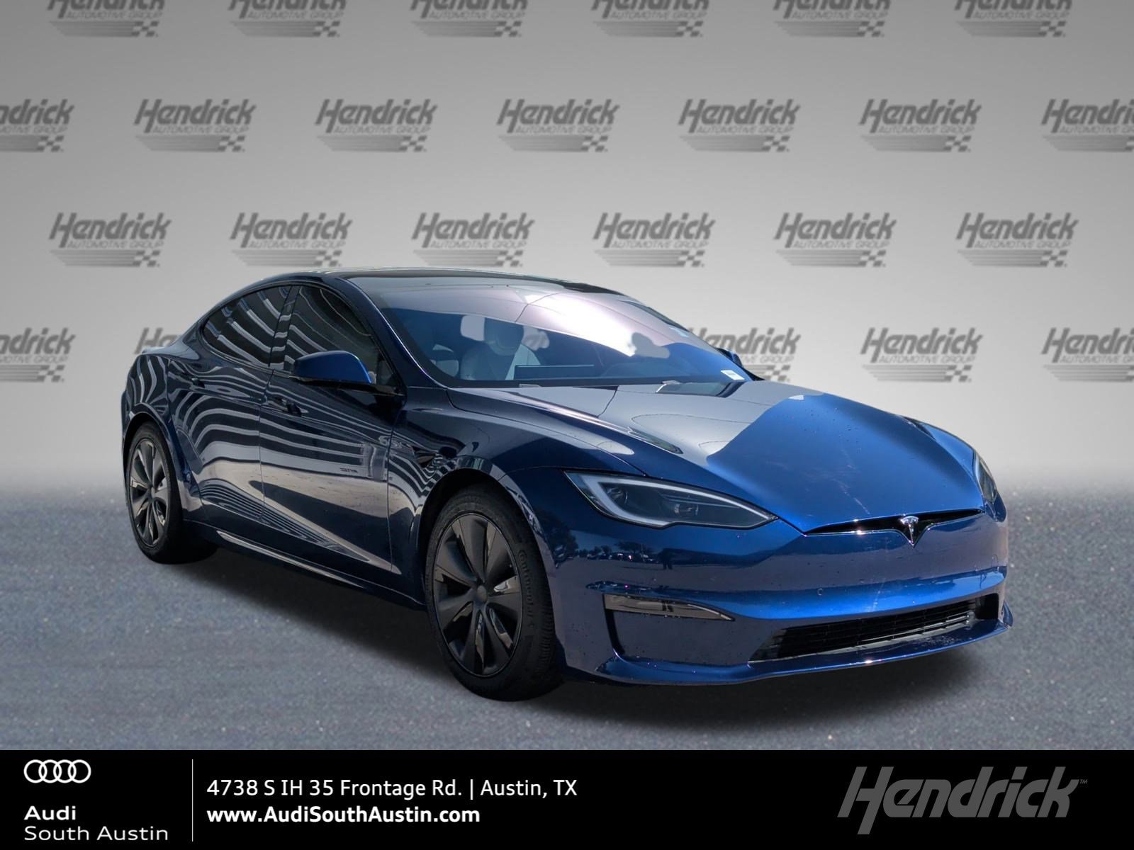 2022 Tesla Model S Base's photo