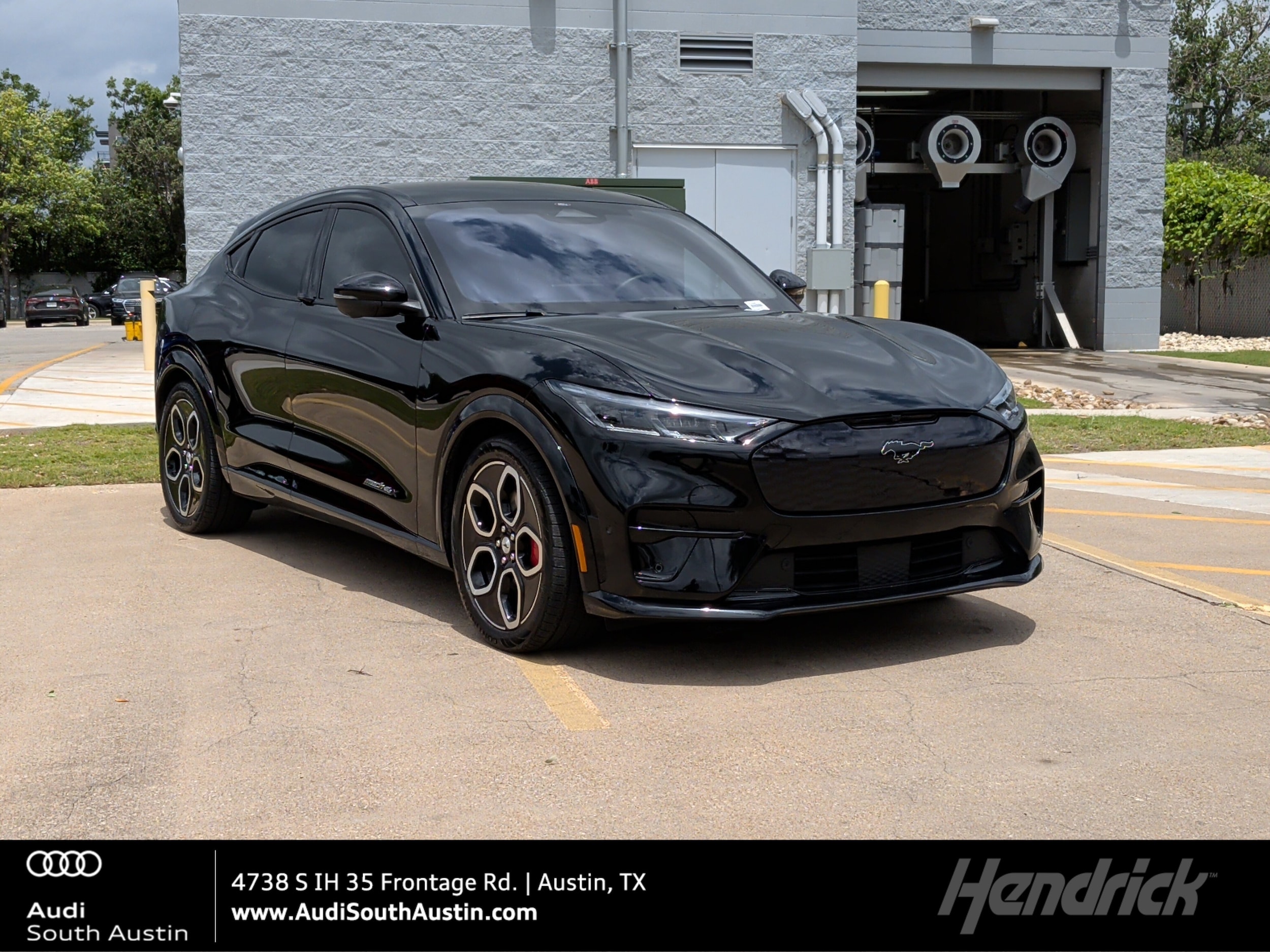 2023 Ford Mustang-Mach-e GT's photo