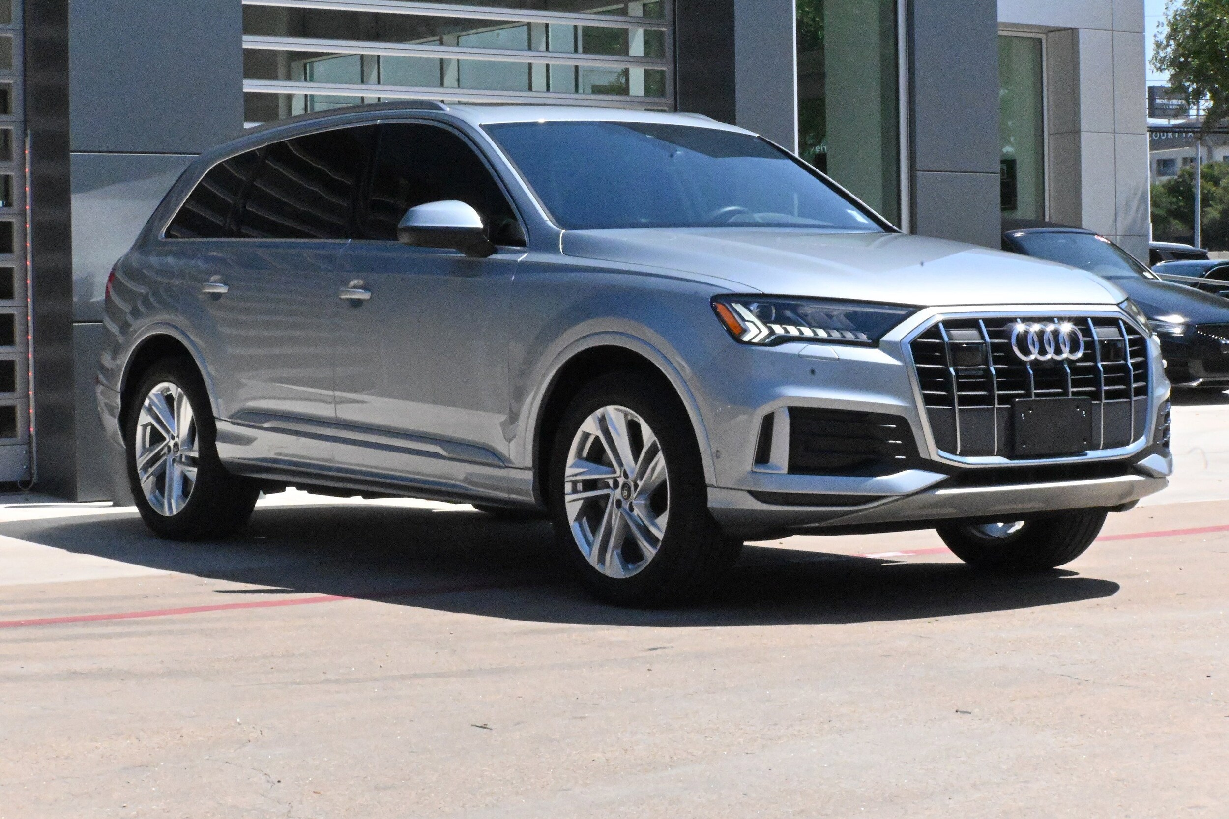 2024 Audi Q7 Premium Plus photo 2
