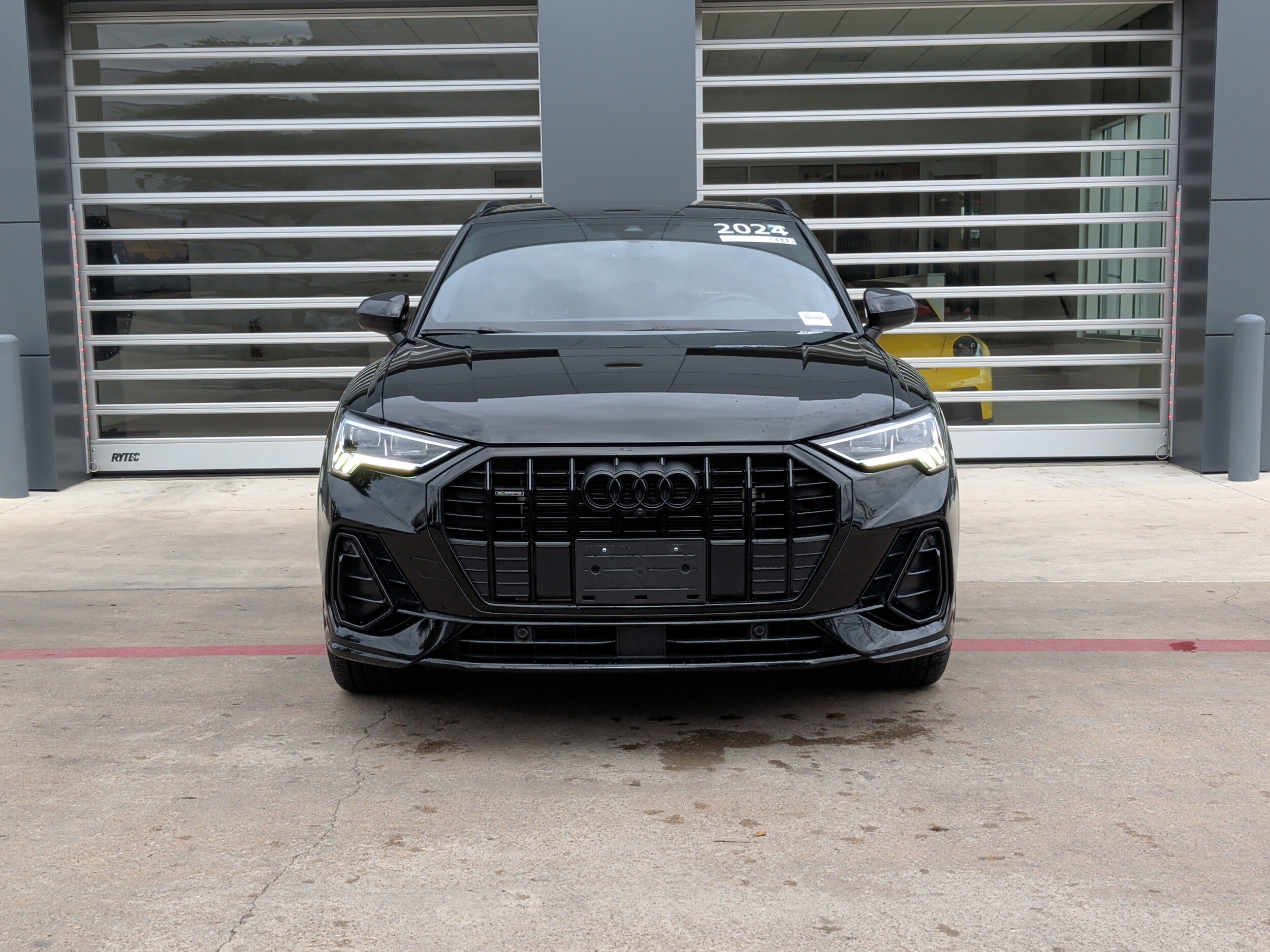 2024 Audi Q3 S line Premium Plus photo 3