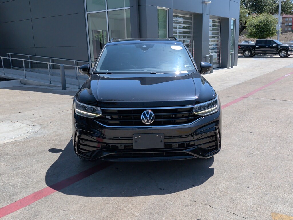 Used 2022 Volkswagen Tiguan SE R-Line Black SUV