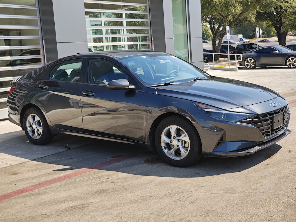 Used 2023 Hyundai Elantra SE Sedan