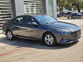 2023 Hyundai Elantra SE Sedan