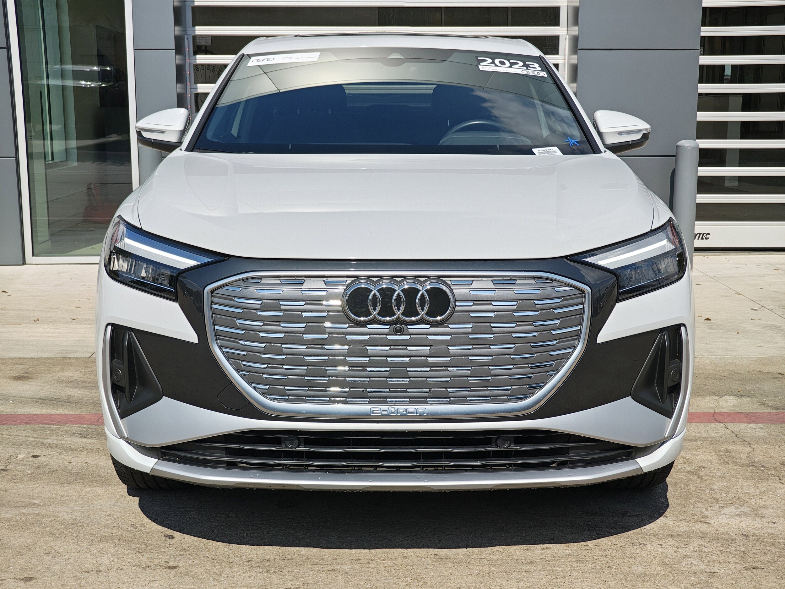 2023 Audi Q4 E-tron Sportback Premium photo 3