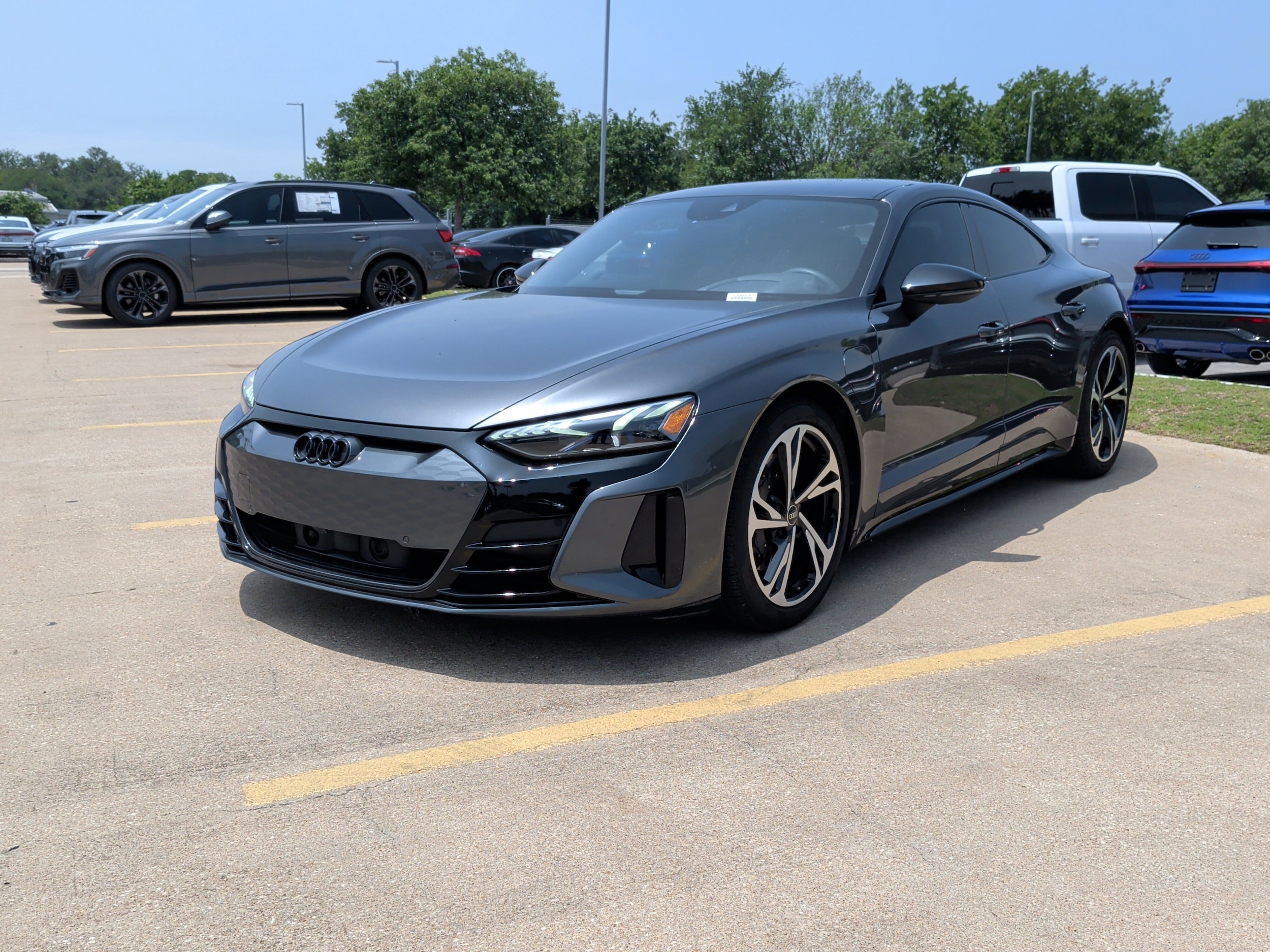 2023 Audi e-tron GT Premium Plus photo 4