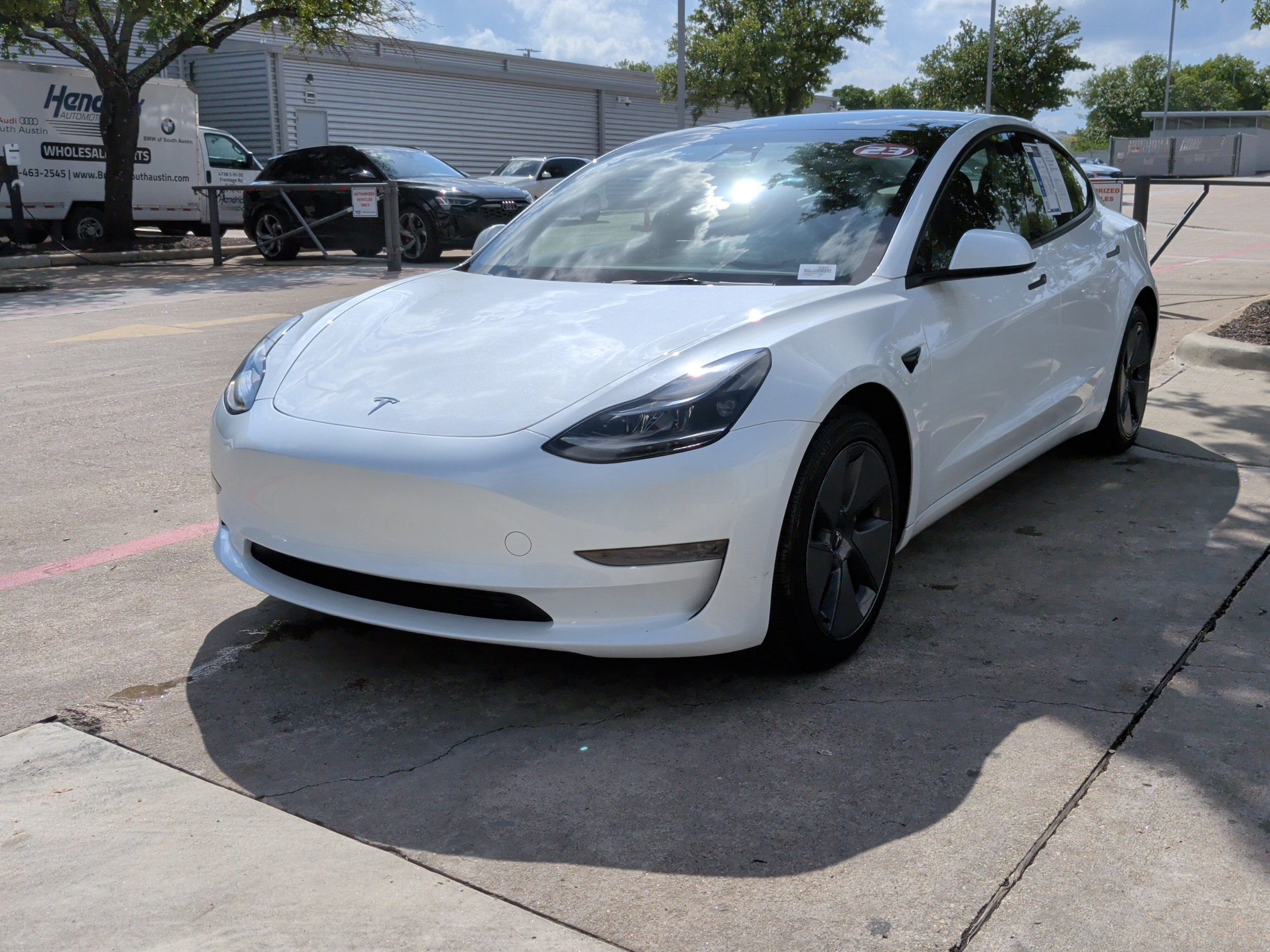2023 Tesla Model 3 photo 4