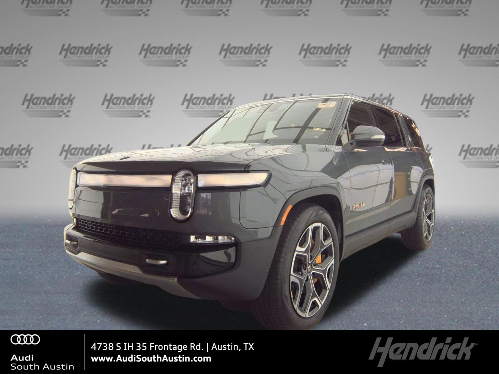 Rivian R1S Adventure Quad-Motor Large Pack