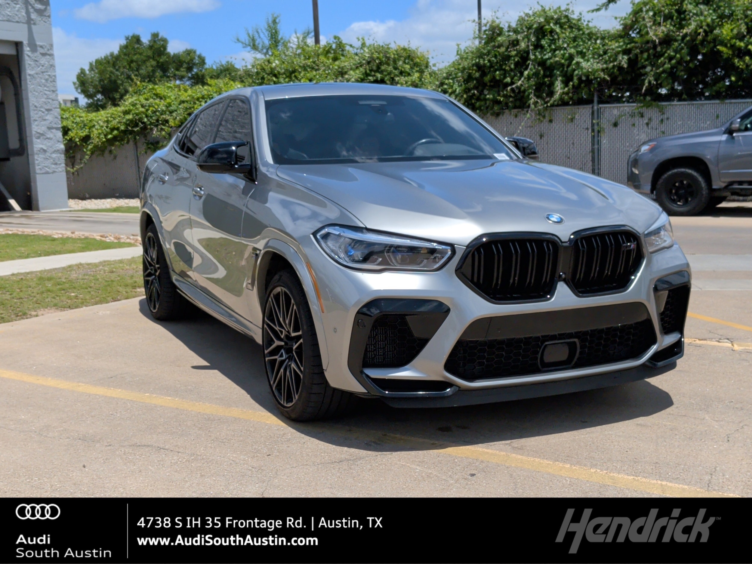 2021 BMW X6 M -'s photo