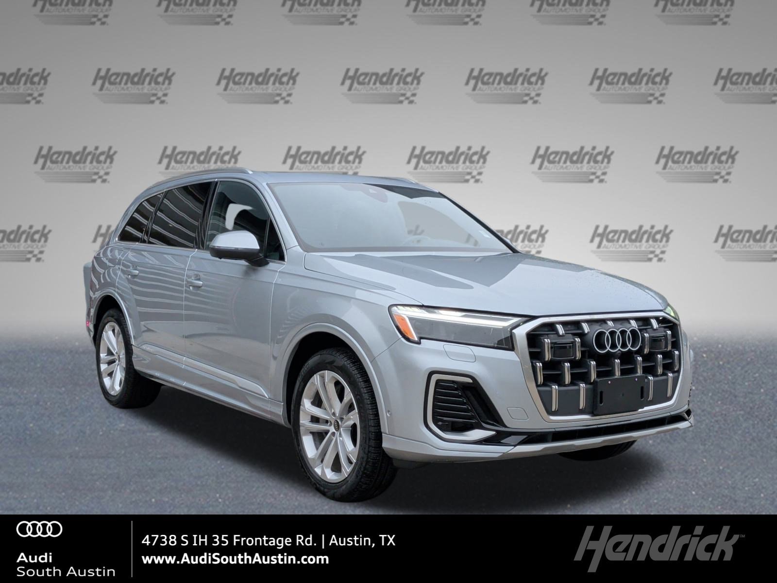 2025 Audi Q7 Premium Plus's photo