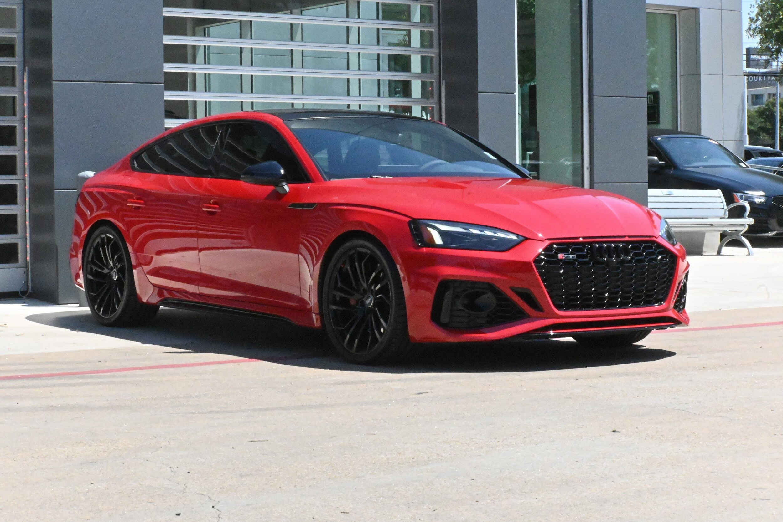 2021 Audi RS 5 photo 2