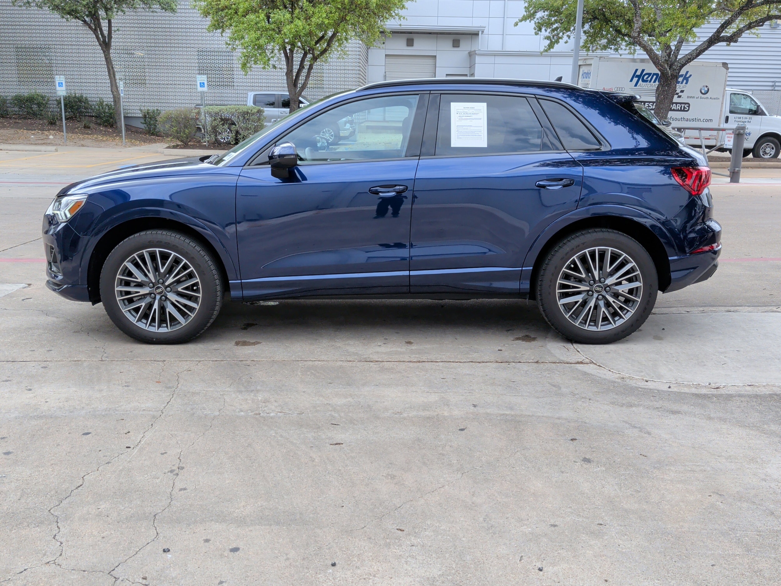 2023 Audi Q3 Premium photo 6