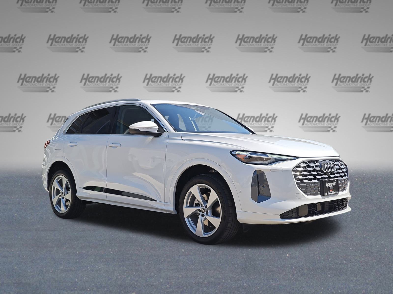 2025 Audi Q5 Premium Plus photo 2