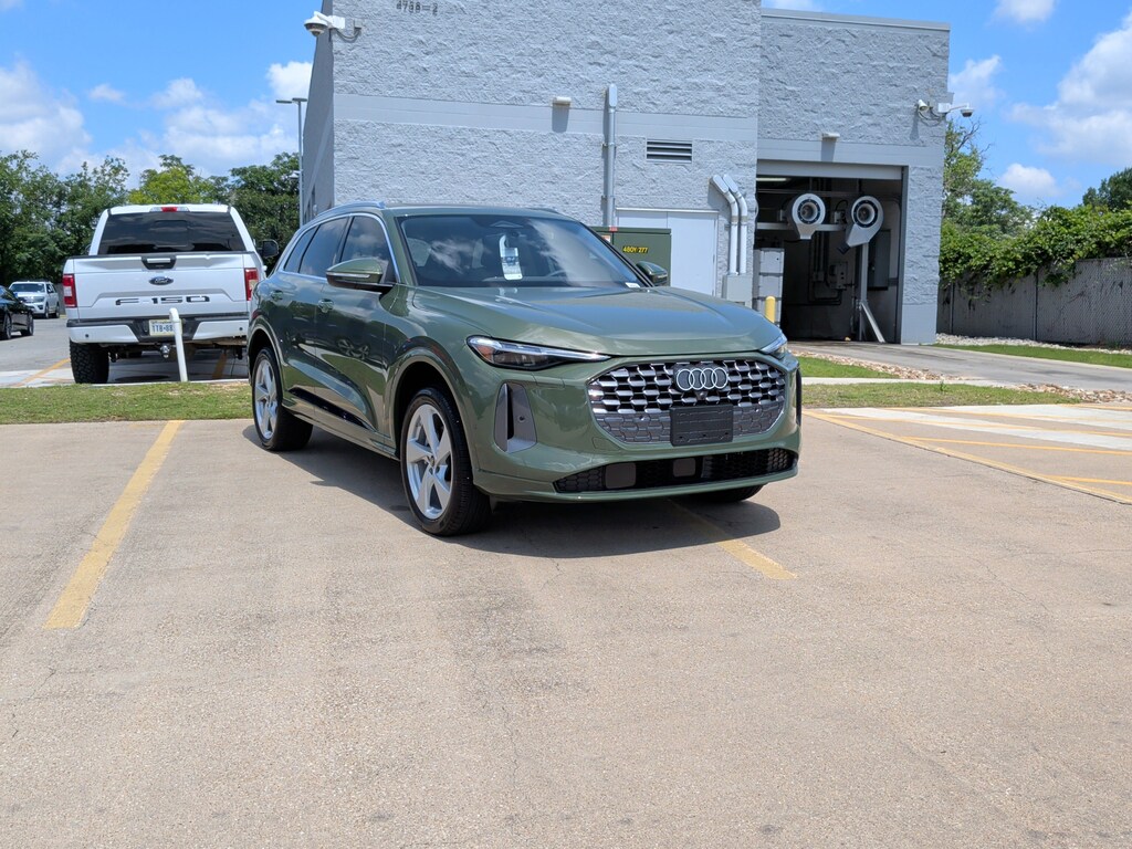 New 2026 Audi Q5 Premium Plus SUV