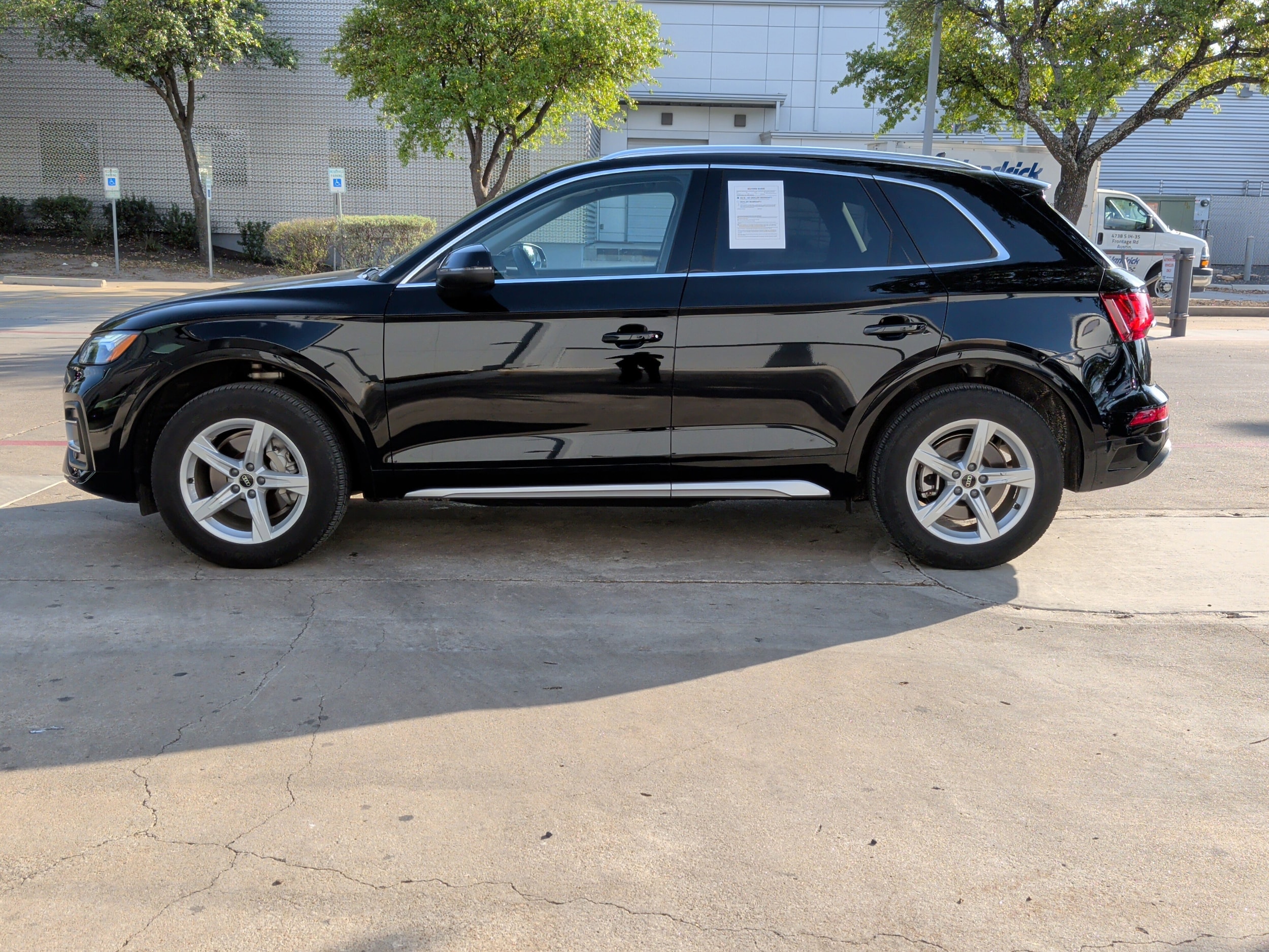 2023 Audi Q5 Premium photo 6