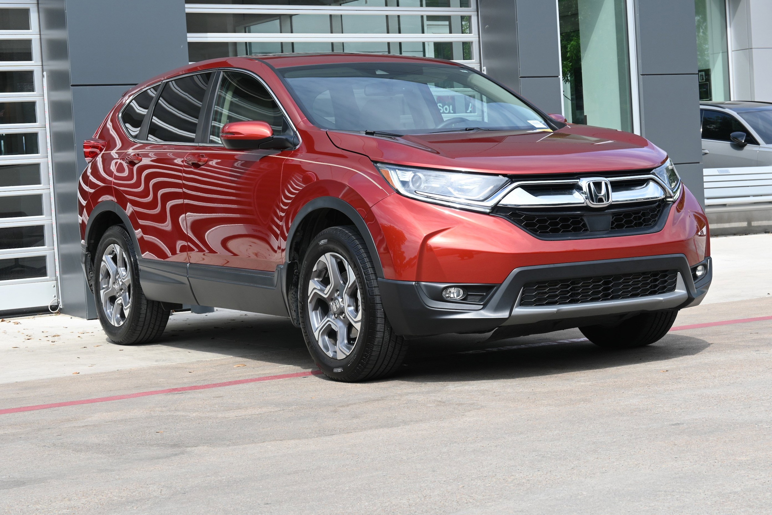 Used 2018 Honda CR-V EX-L with VIN 2HKRW2H88JH644877 for sale in Austin, TX
