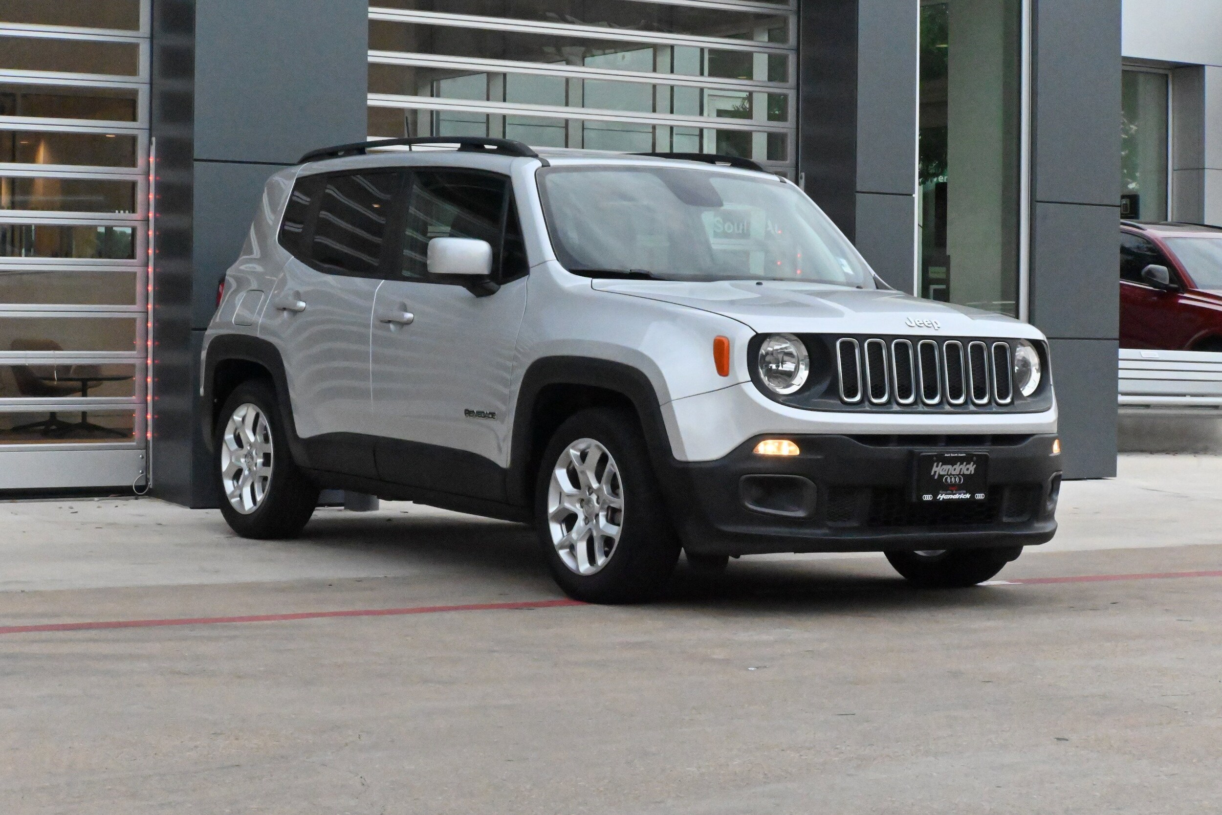 2018 Jeep Renegade Latitude North Edition photo 2