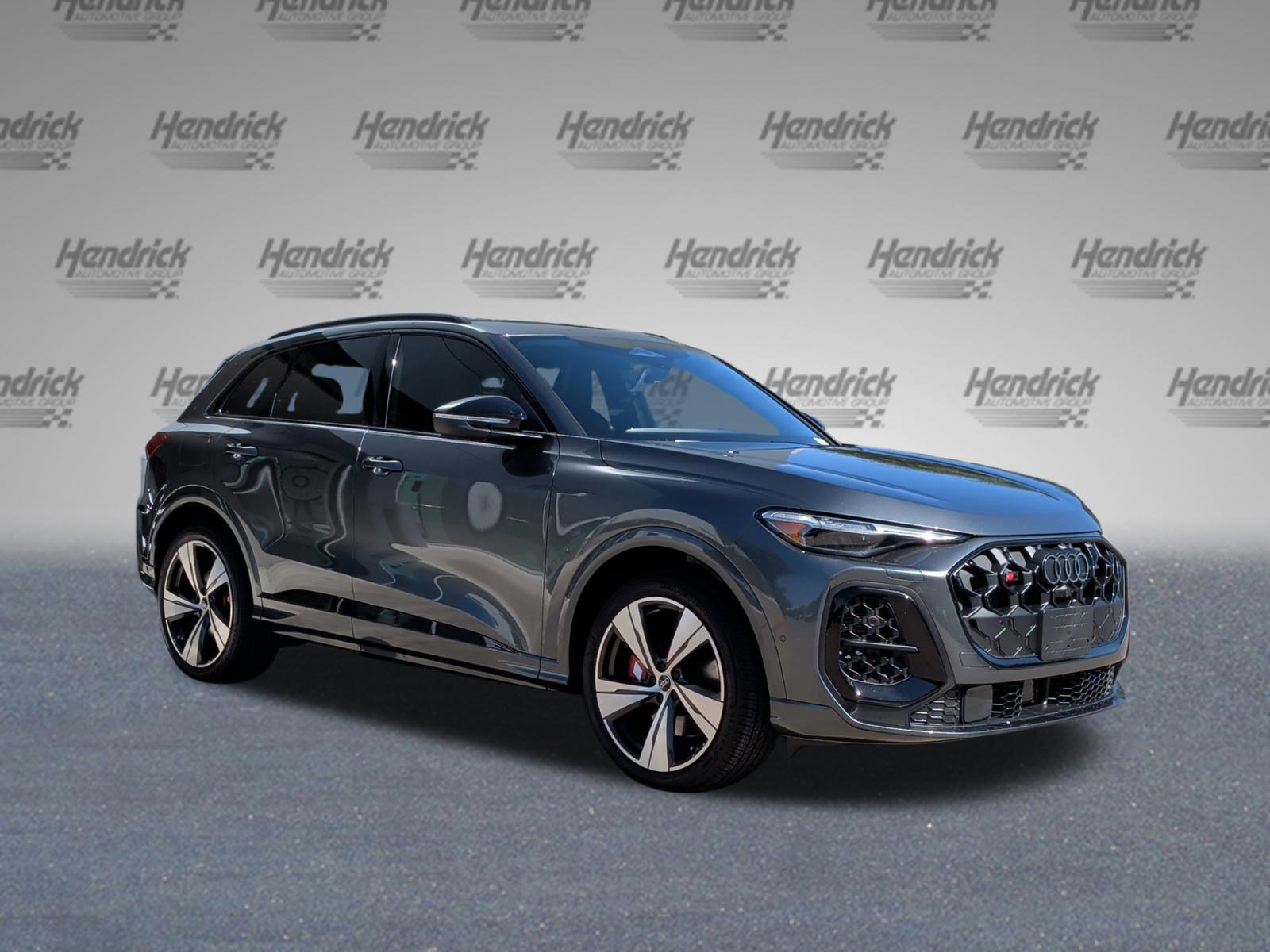 2025 Audi SQ5 Premium Plus photo 2