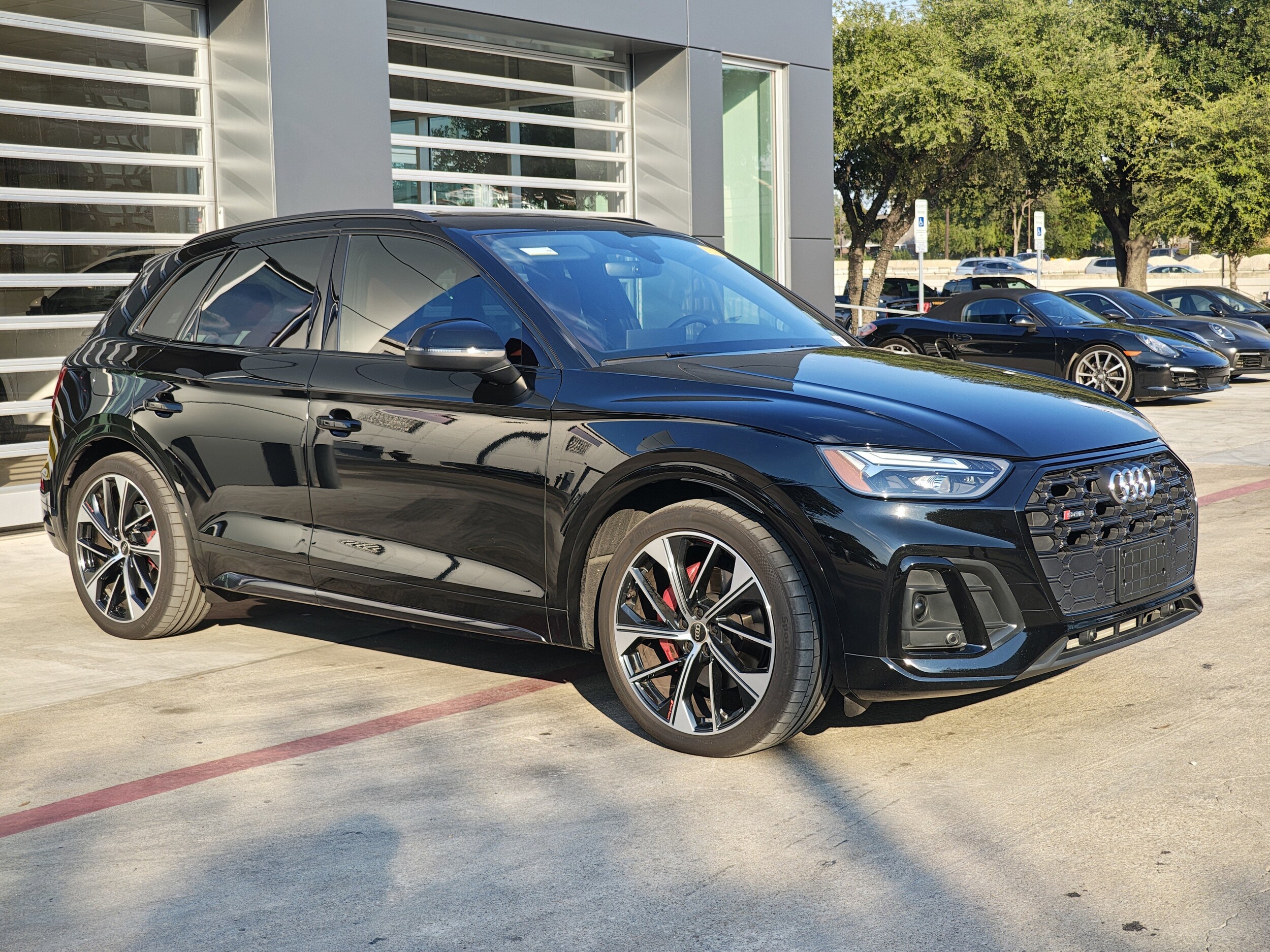 2021 Audi SQ5 Premium Plus photo 2