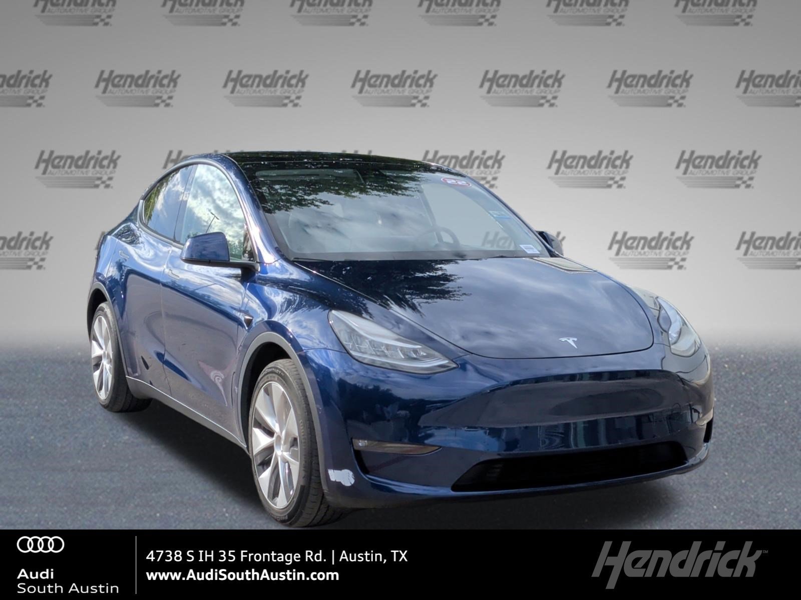 2022 Tesla Model Y Long Range Dual Motor All-Wheel Drive's photo