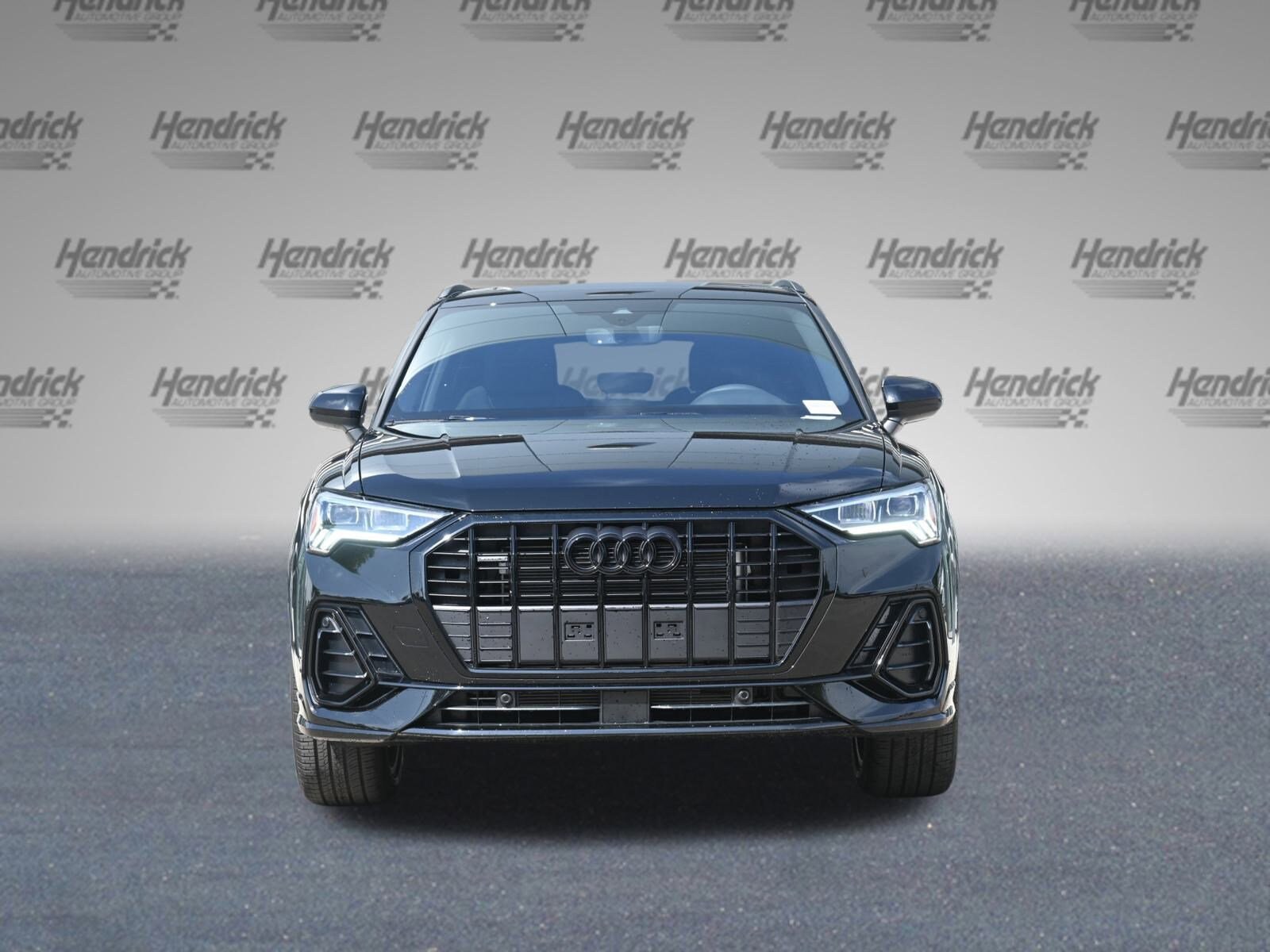 2025 Audi Q3 45 TFSI S line Premium photo 2