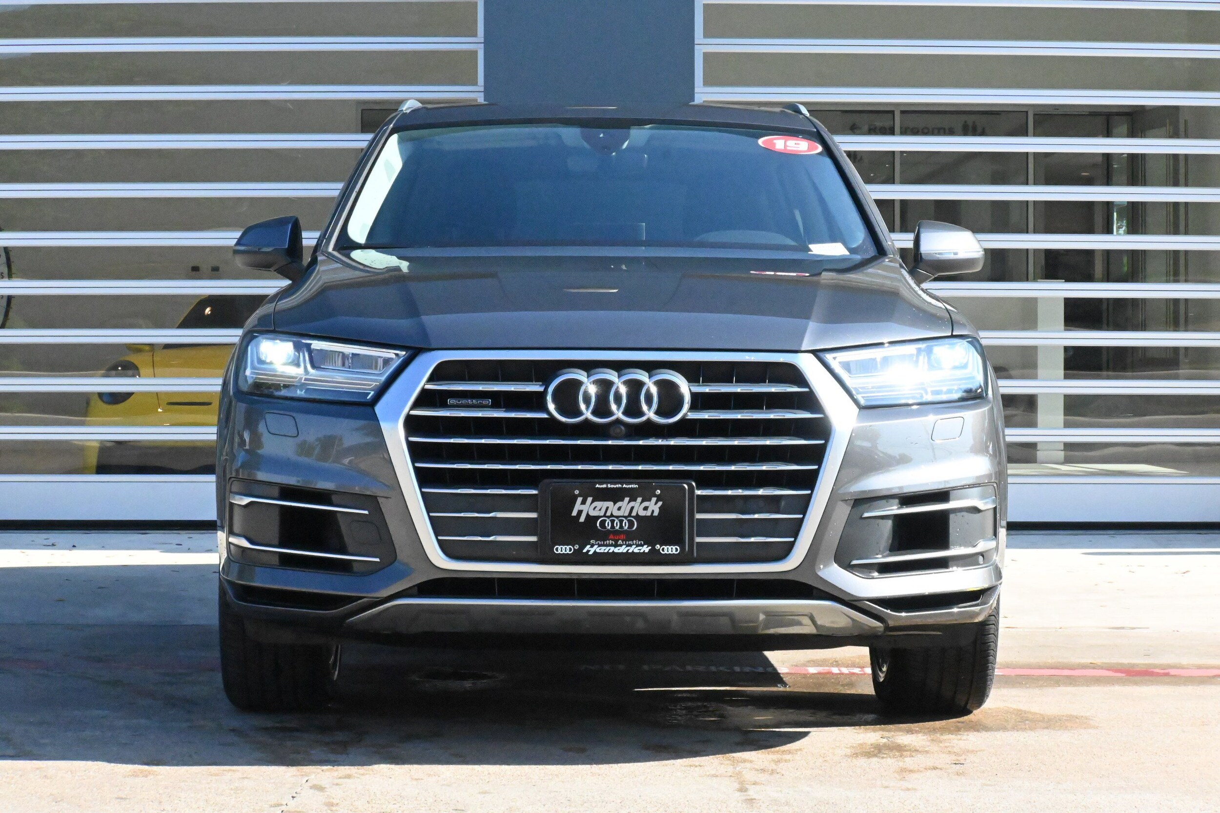 2019 Audi Q7 Premium Plus photo 2