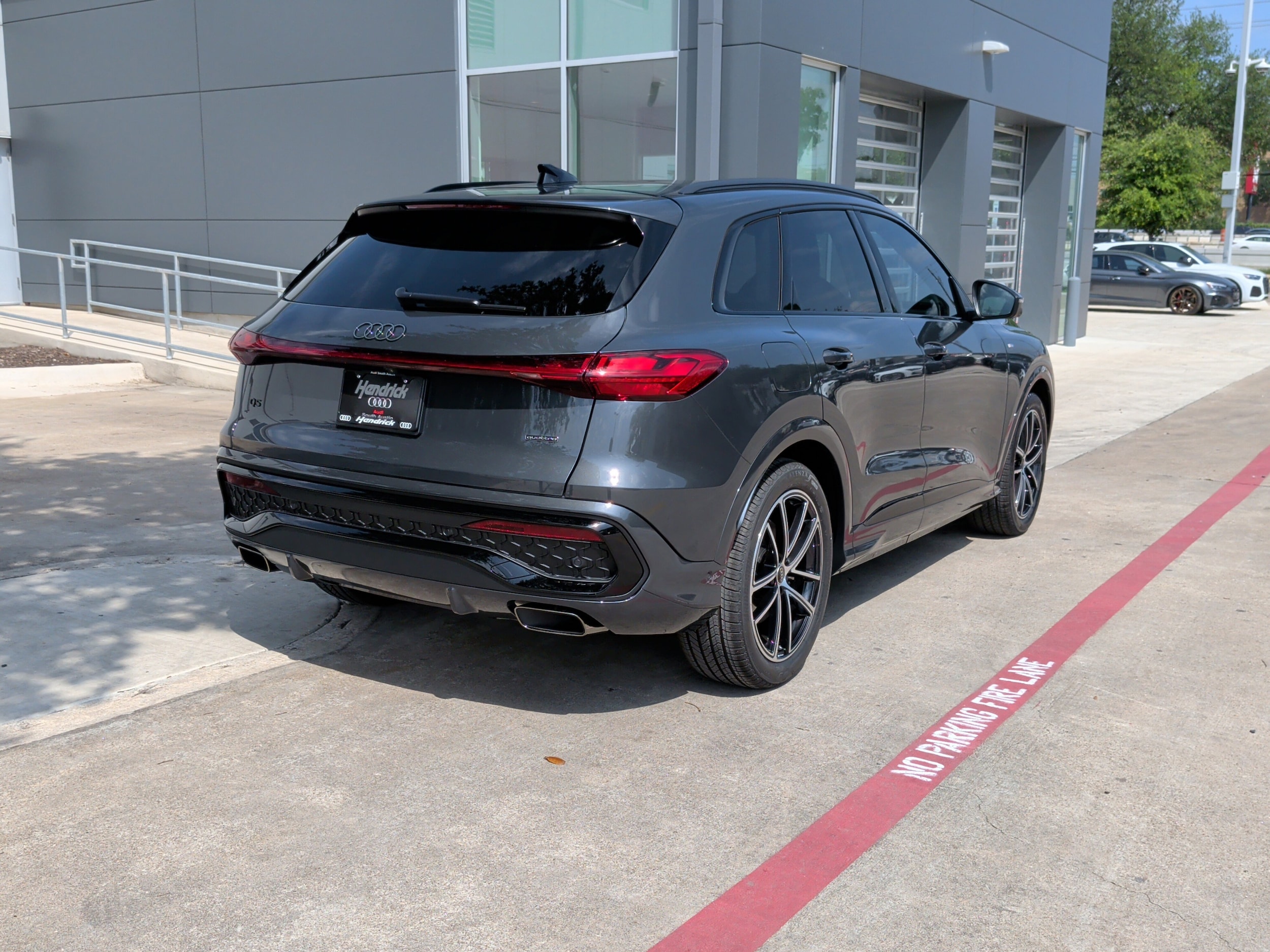 2026 Audi Q5 Prestige photo 3