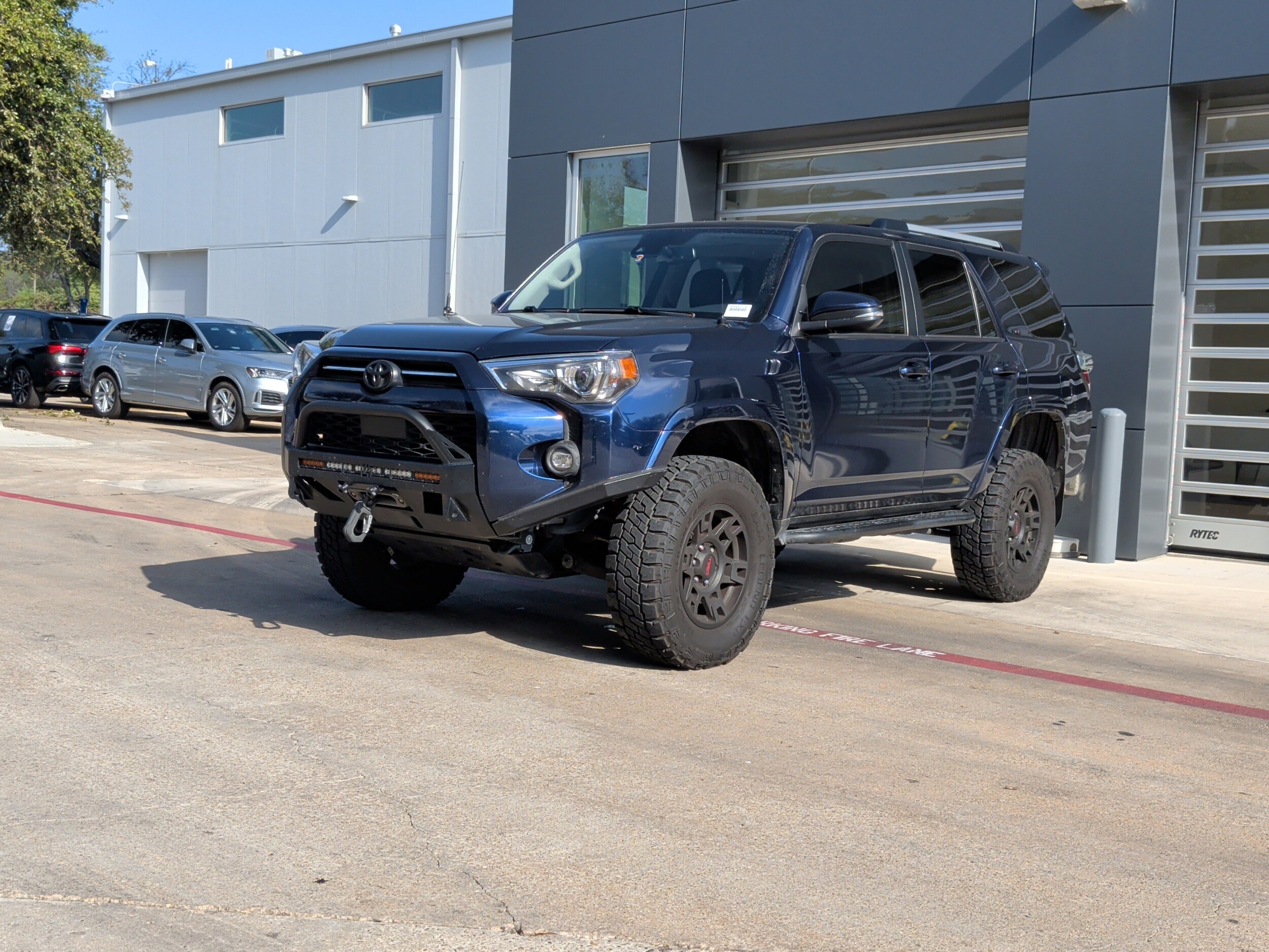 2021 Toyota 4Runner SR5 Premium photo 3