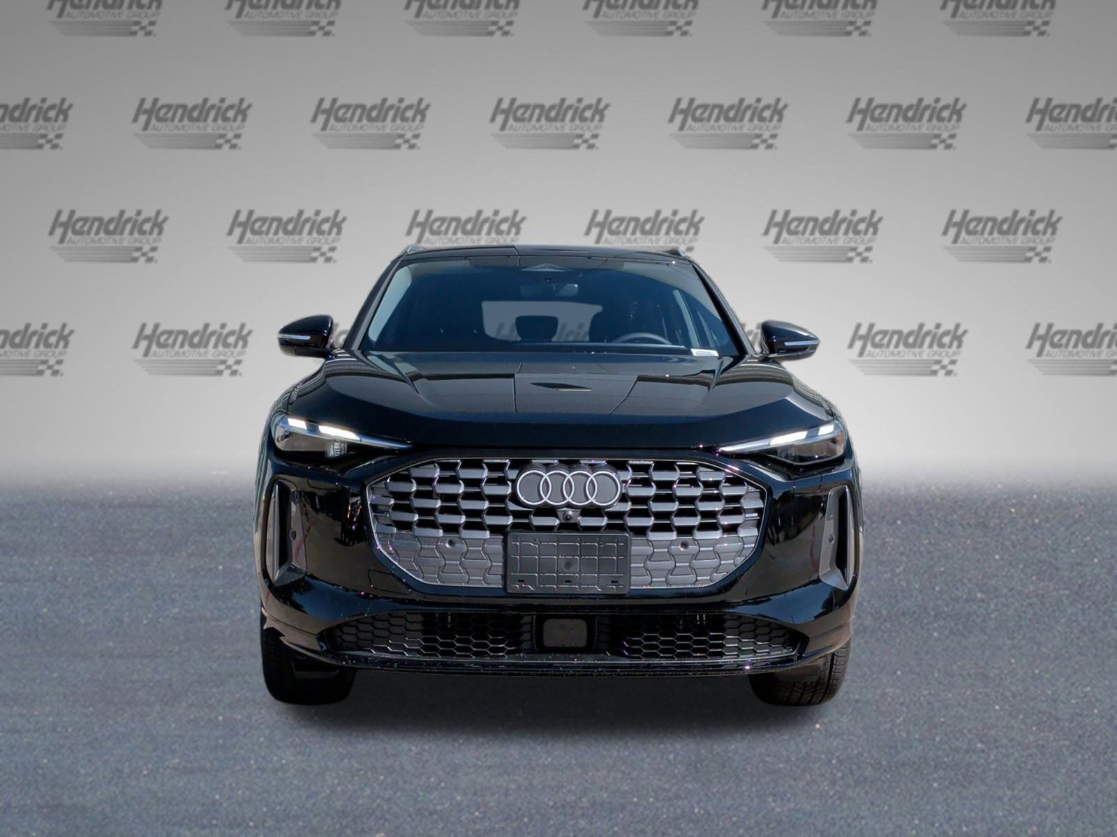 2025 Audi Q5 Premium photo 2