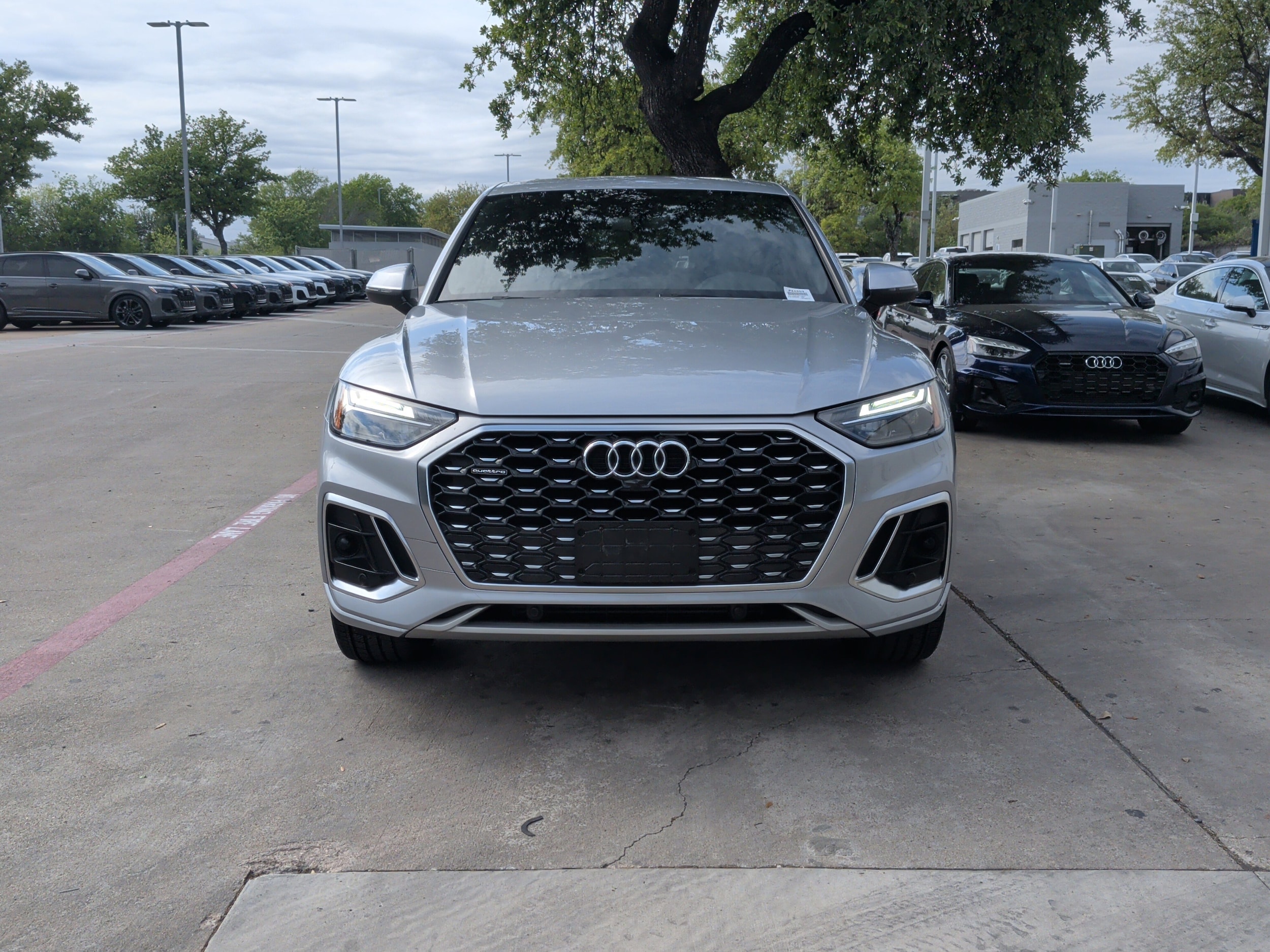 2023 Audi Q5 Sportback S line Premium photo 2